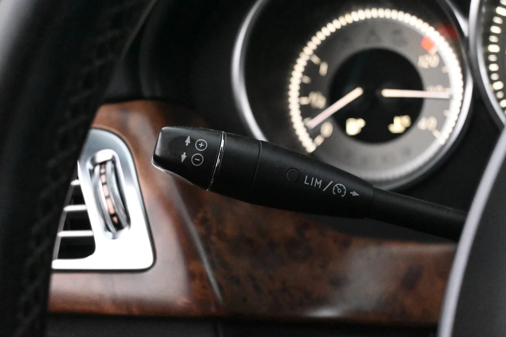Car Image - 1ysIc0VdHxO8AfqJ0YGUuw