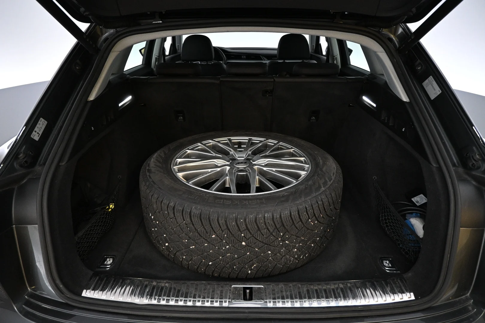 Car Image - 64k4BtwrddXqSjbX3GWmnl