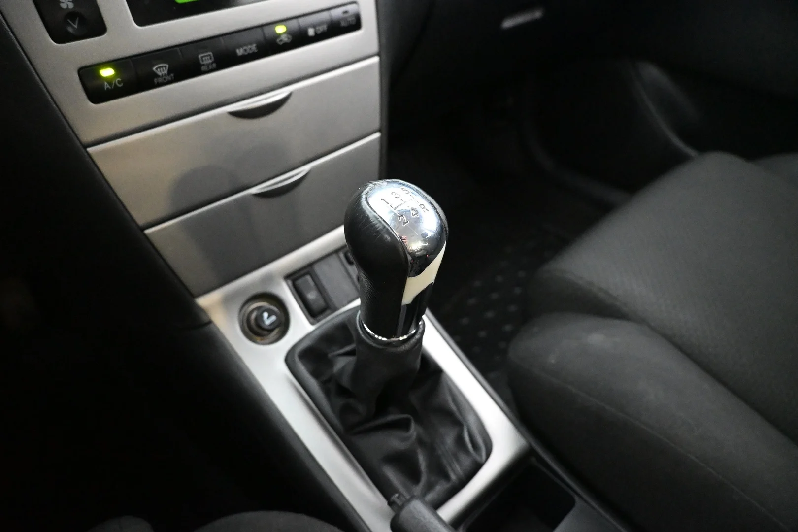 Car Image - 5p7ZarssvA6r26VLloTD5j