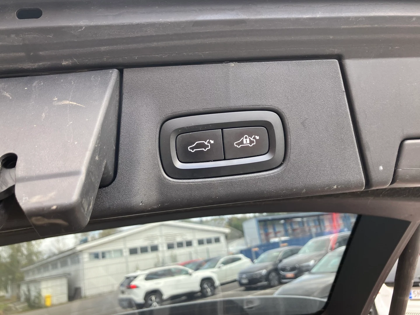 Car Image - 7HuZcvr6L78gO8b8aZpJUm