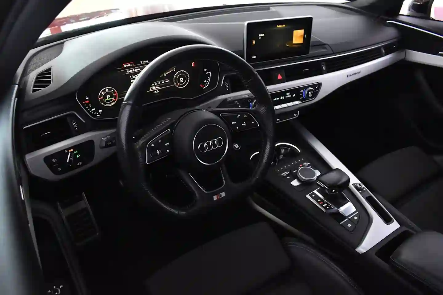 Car Image - 6As1xvYkzxKF1aMIY3ROia