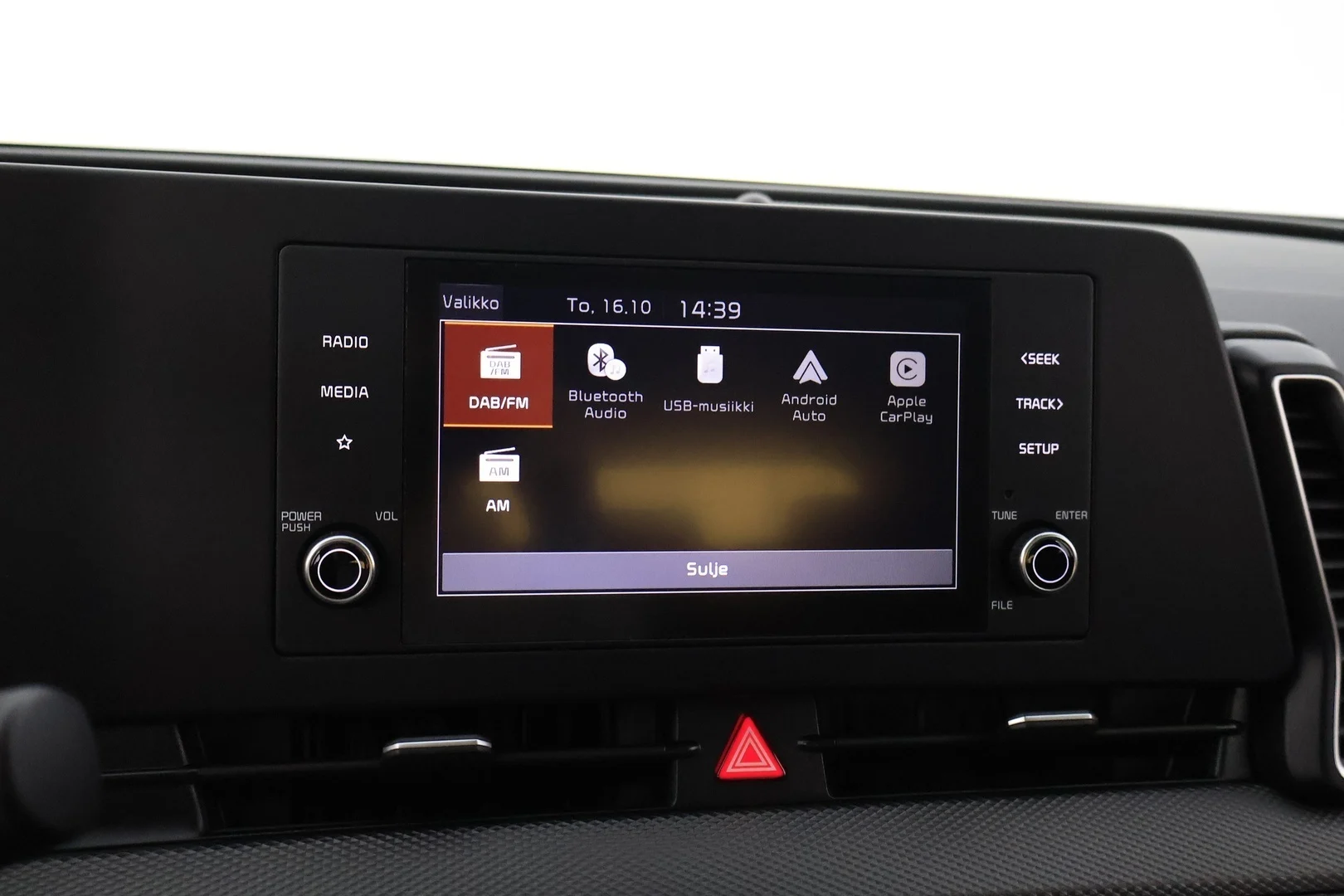 Car Image - 1eeu9yB1QaJxbi0Uw1XZWS