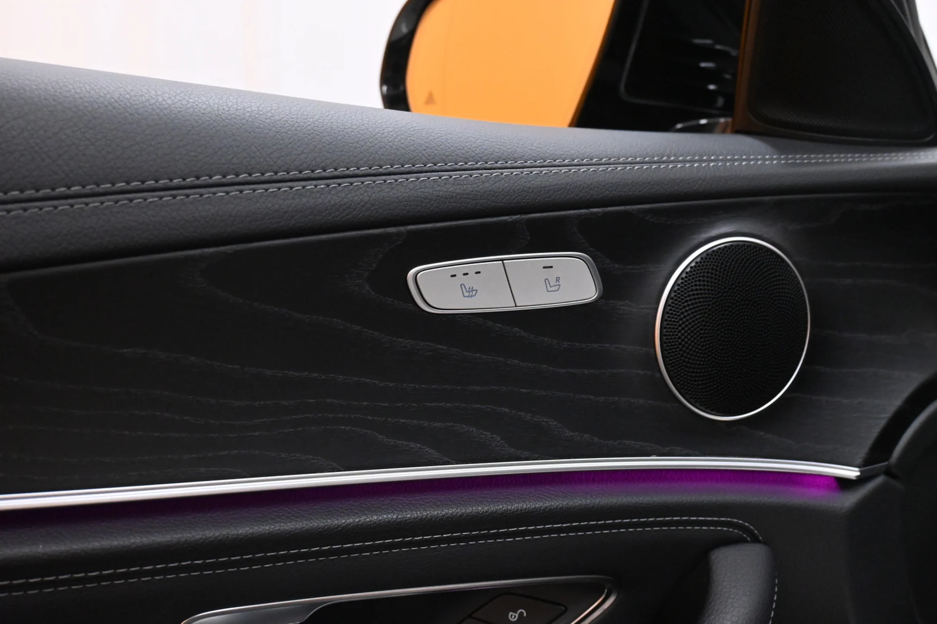 Car Image - 6rJvEPAIaPAJjDsv18Oe7v