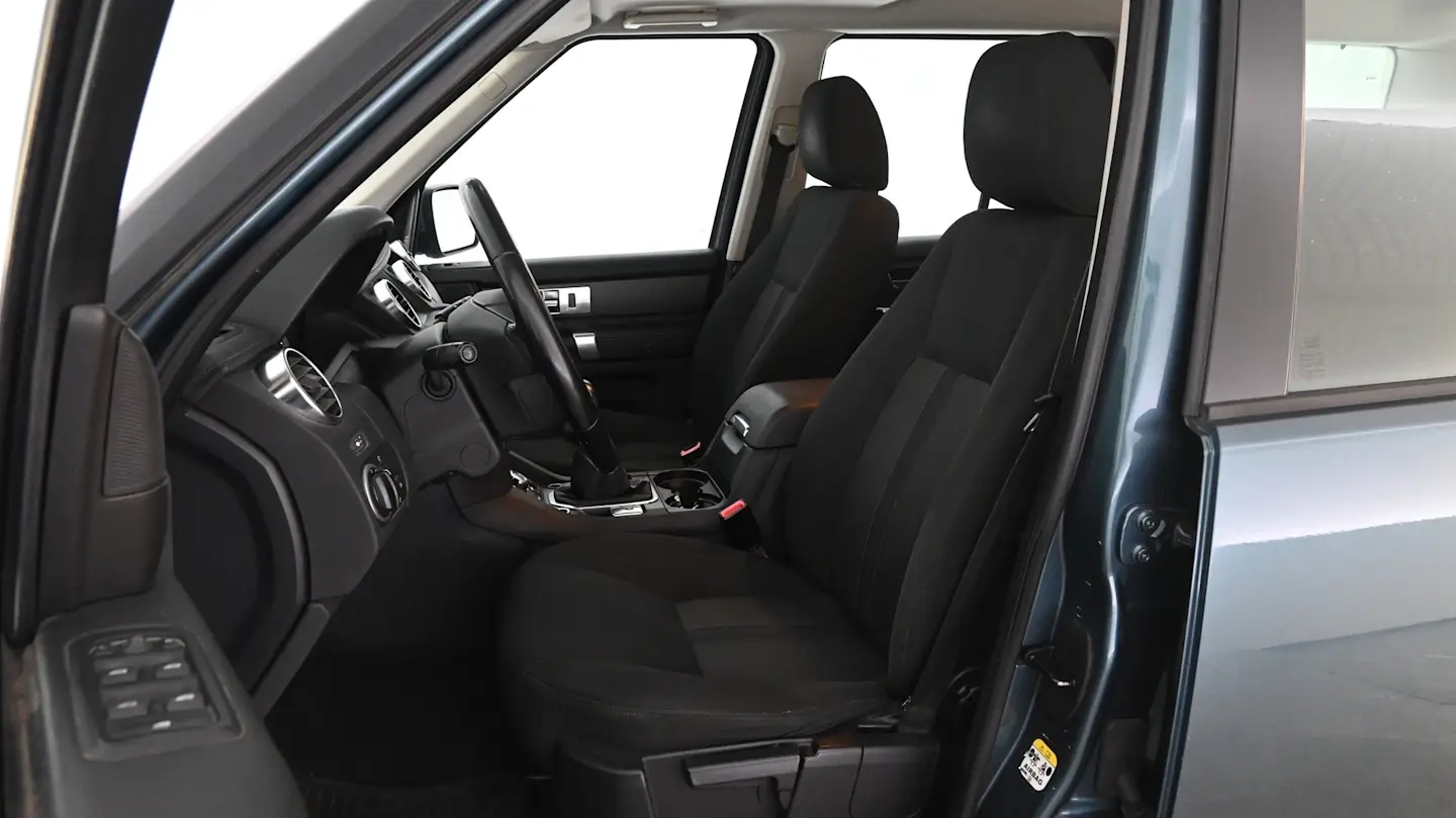 Car Image - 7uQI9fxLol23hClxZmK2sv