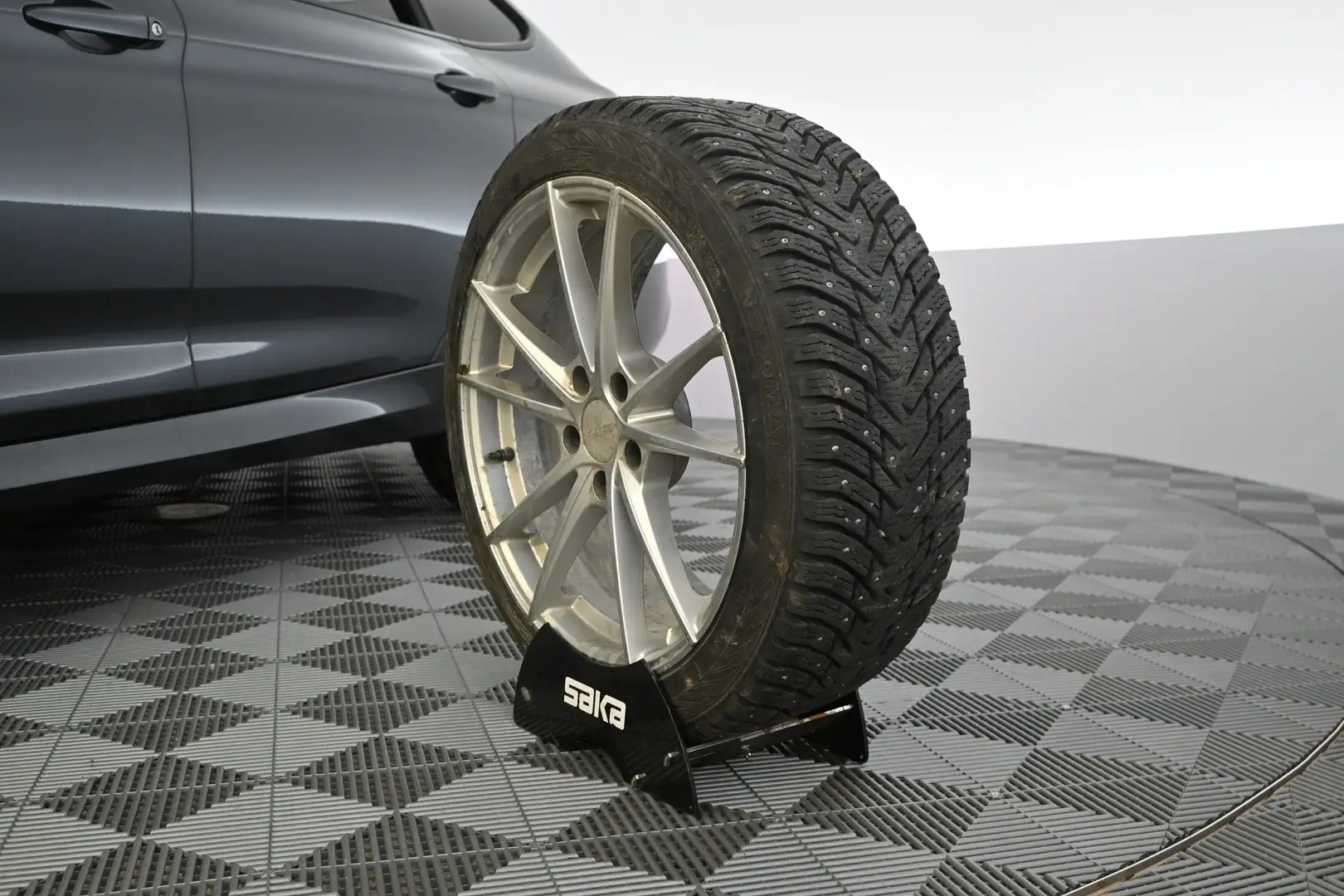 Car Image - 130SVDRuOiRnUEcmXFAJJG
