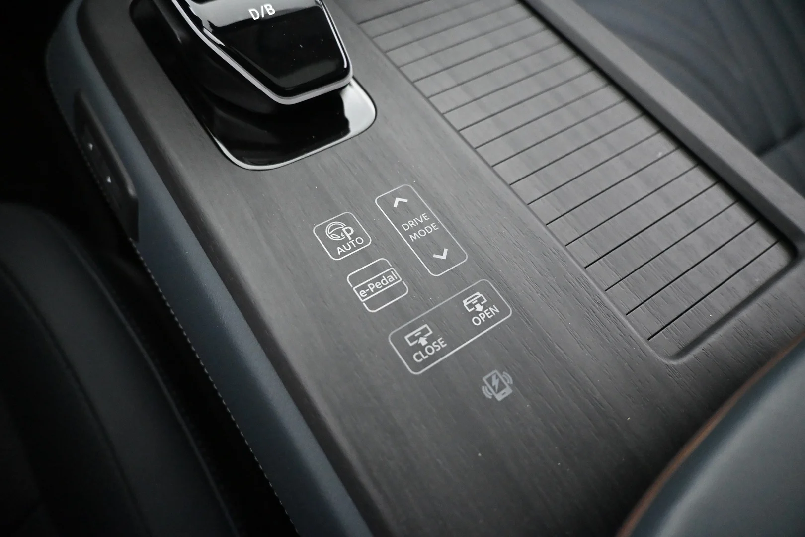 Car Image - 2zYOGuB8hduwOHN7v14blx