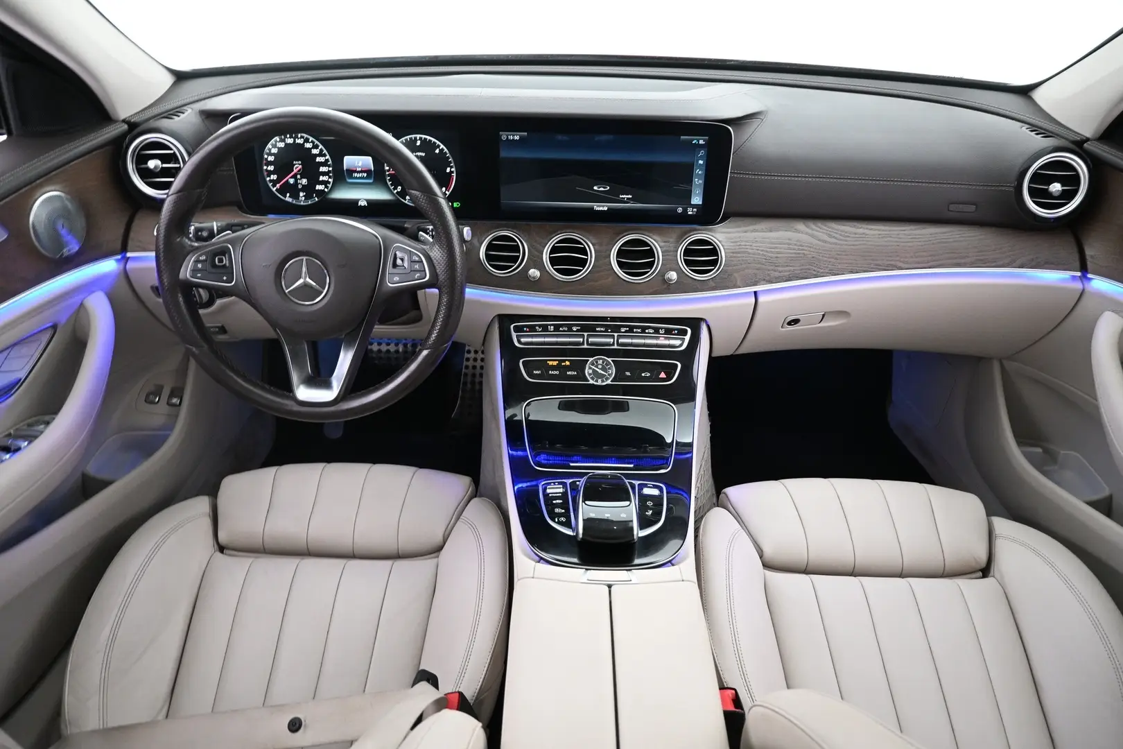 Car Image - aQP3PefgWCqxjXjxu5vbH
