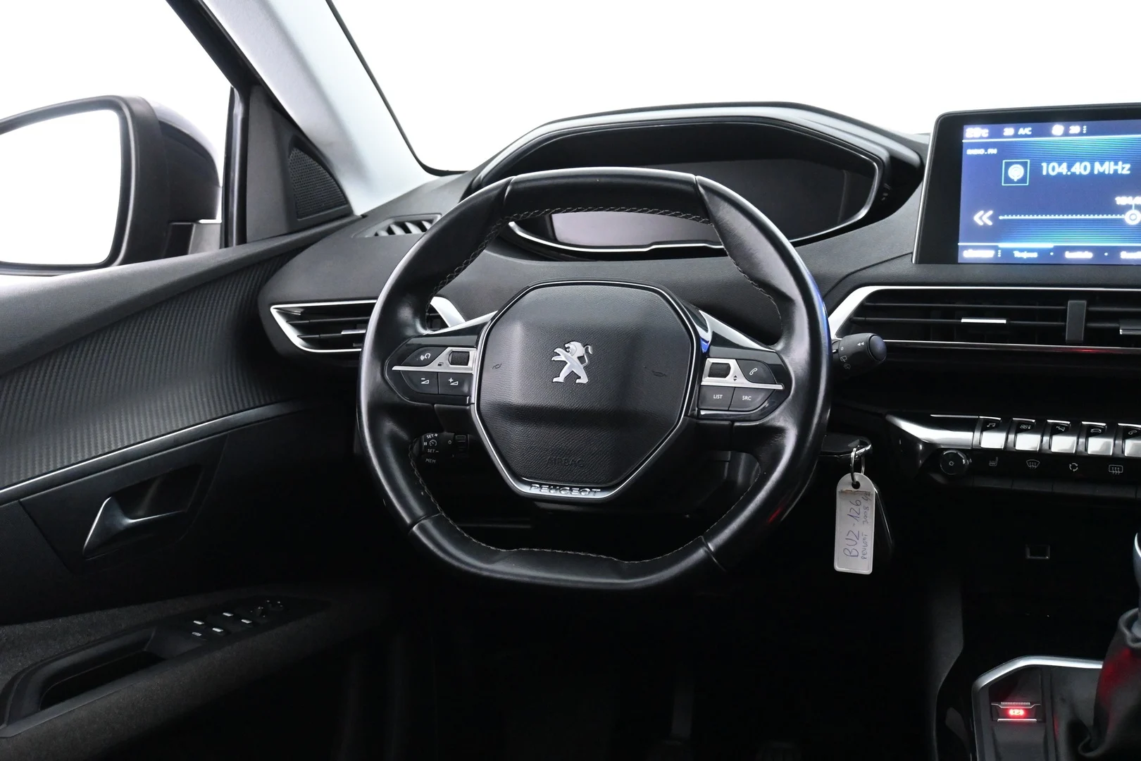 Car Image - uhUsrXrwnJyAHMLkf275H