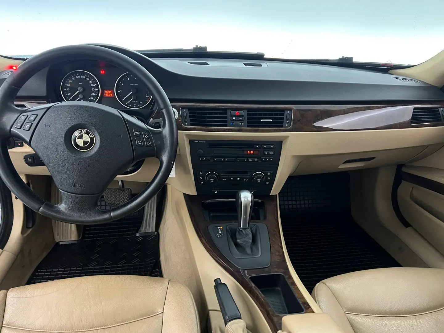 Car Image - 3PHFcUCAKJ716wHjfPtLSs