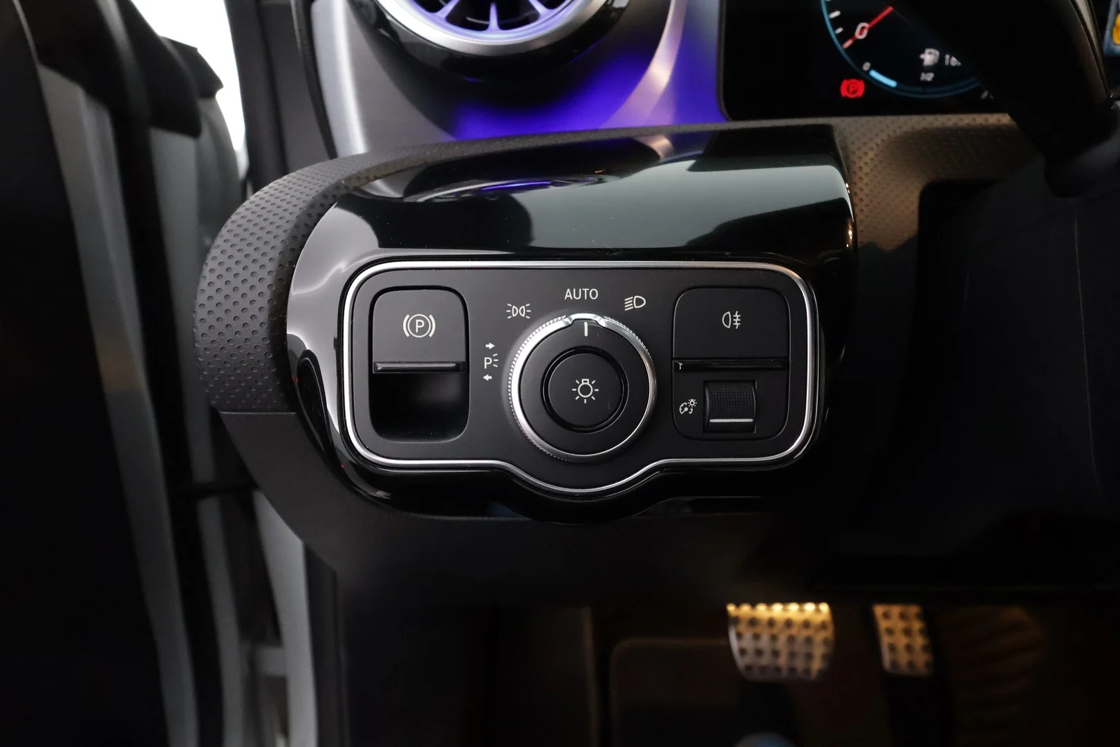 Car Image - jwxHs57sHz9xsZZ9FLU8V