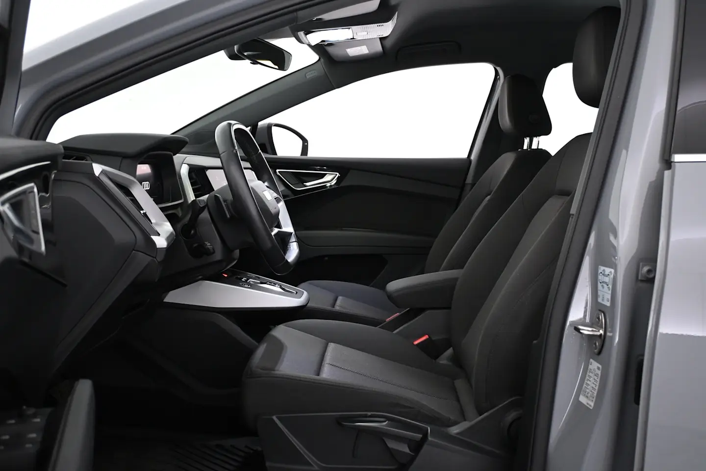 Car Image - 17OXqzXAatYYIxe4JVGN0G