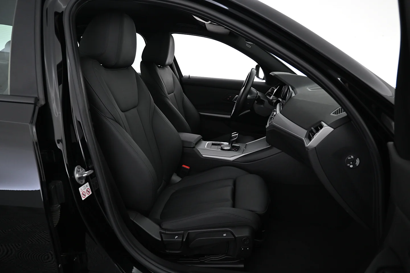 Car Image - oicI0oxzlmAR0Cd6Df4PG