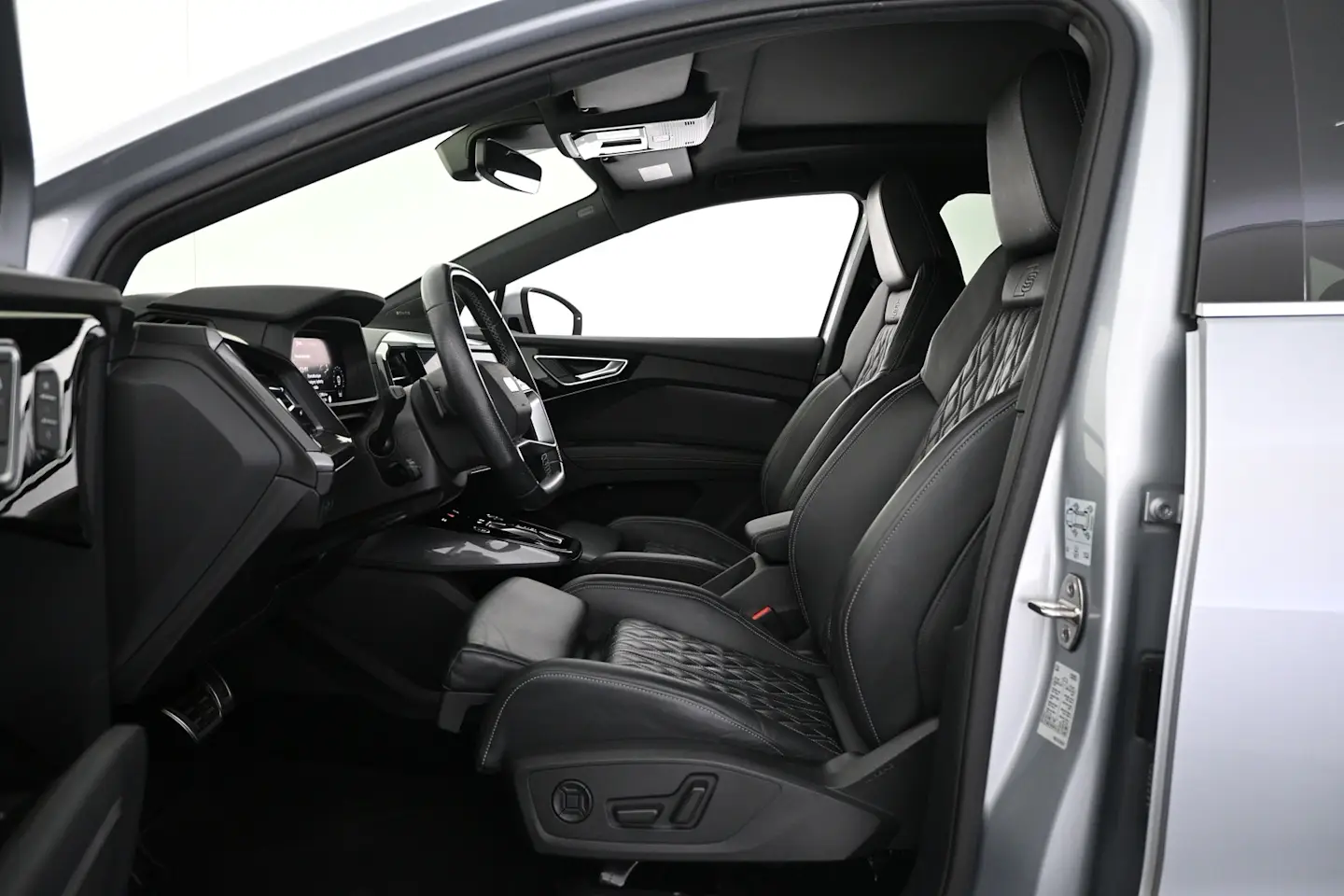 Car Image - q9WrH6Peld5pqYHBlf41l