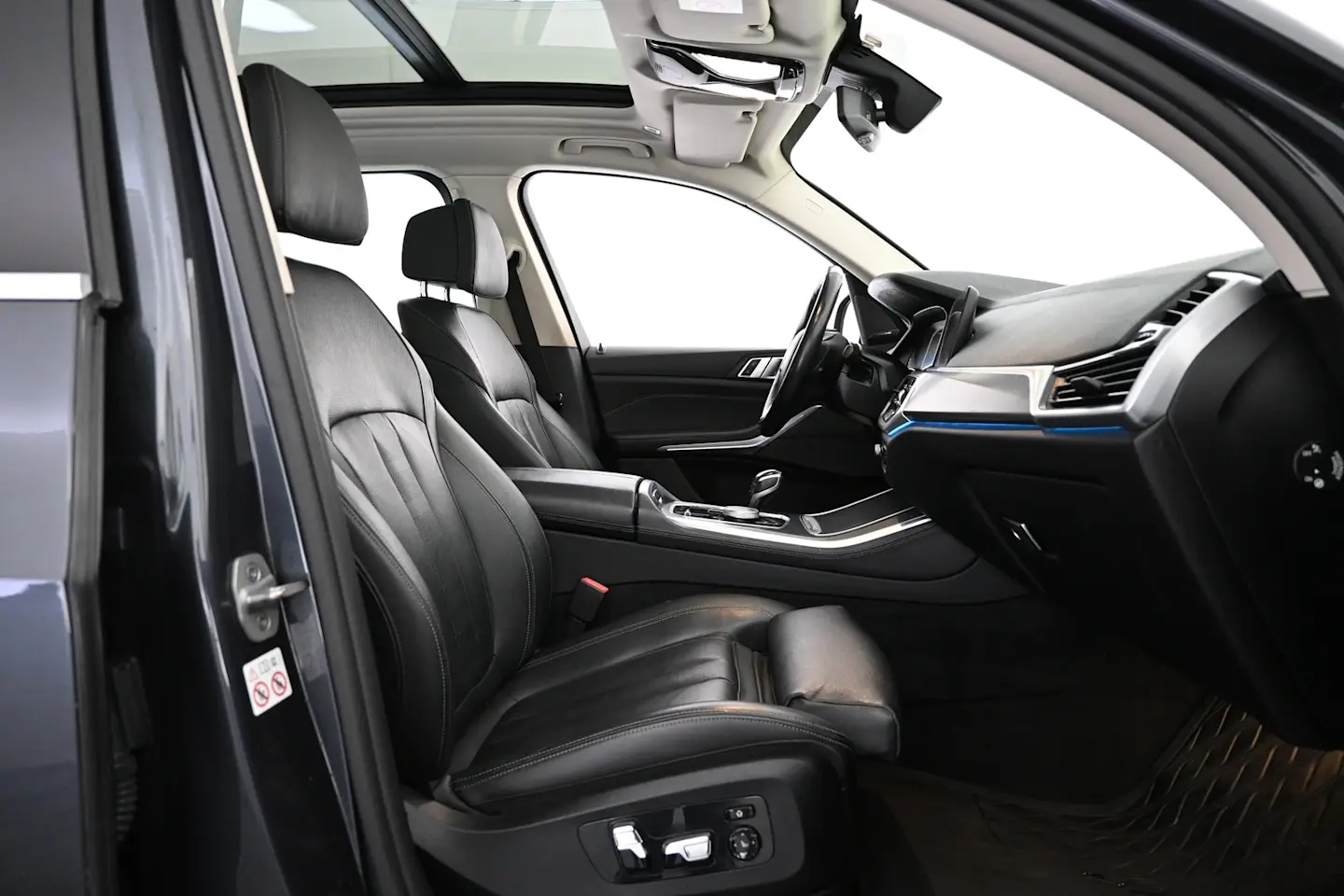 Car Image - 5eOsRwcHCYIqCphjiZEkcy