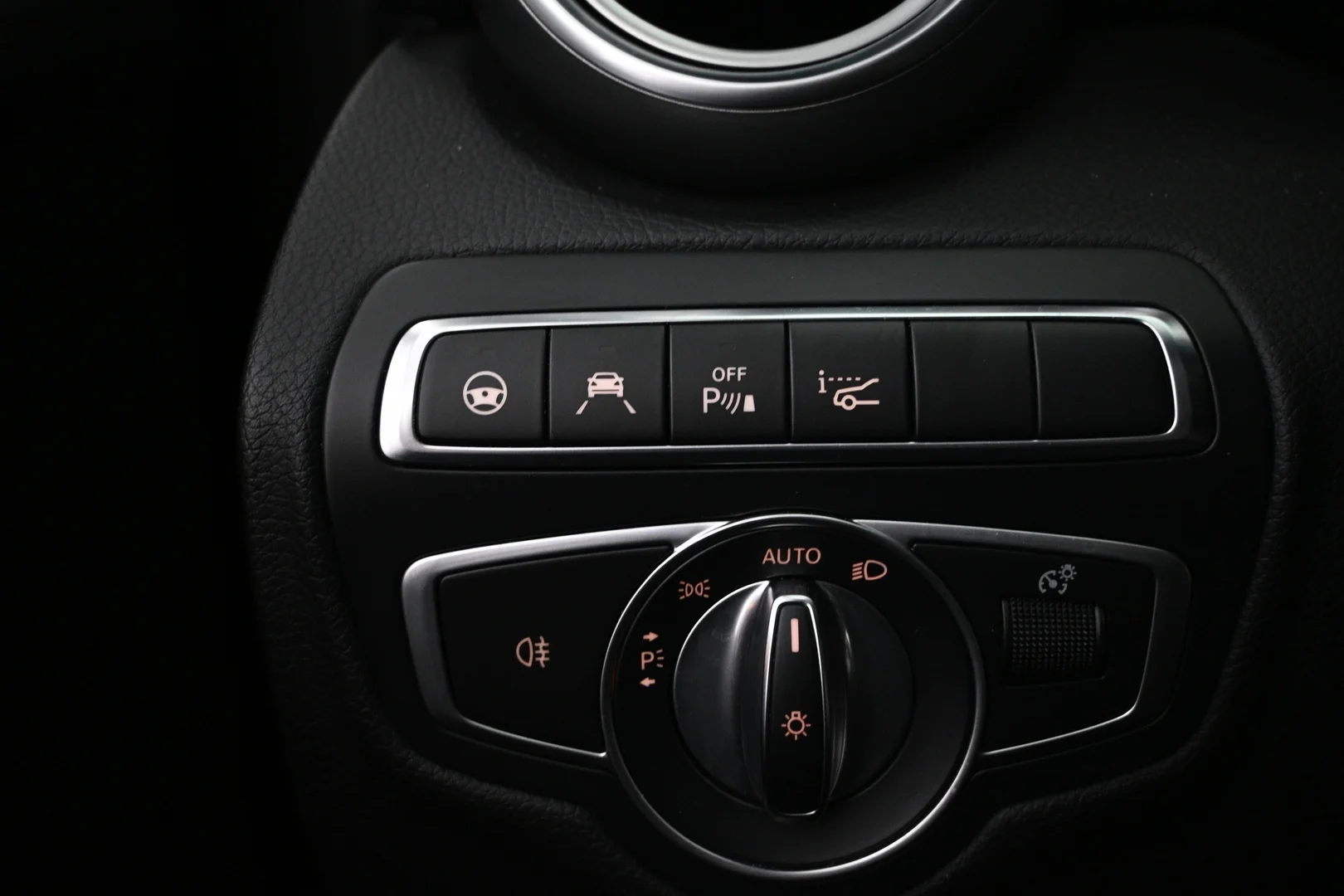 Car Image - 6xWnvwLnr8pyOyTXF0jr0C