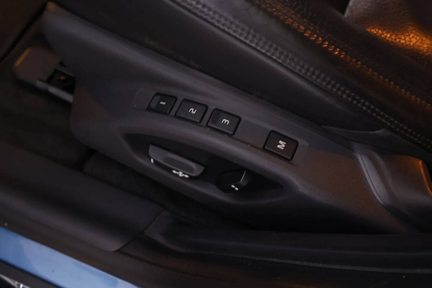 Car Image - 7G6rMI385Ab0PzFtlDr02B