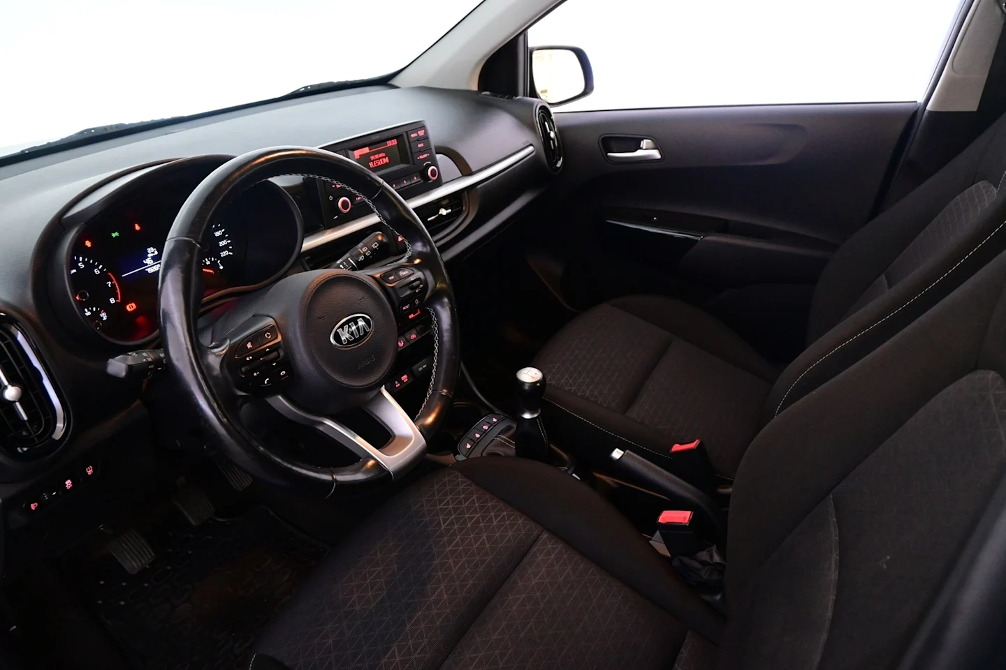 Car Image - 5z44gqfF7Jkyn2nGnHck6t