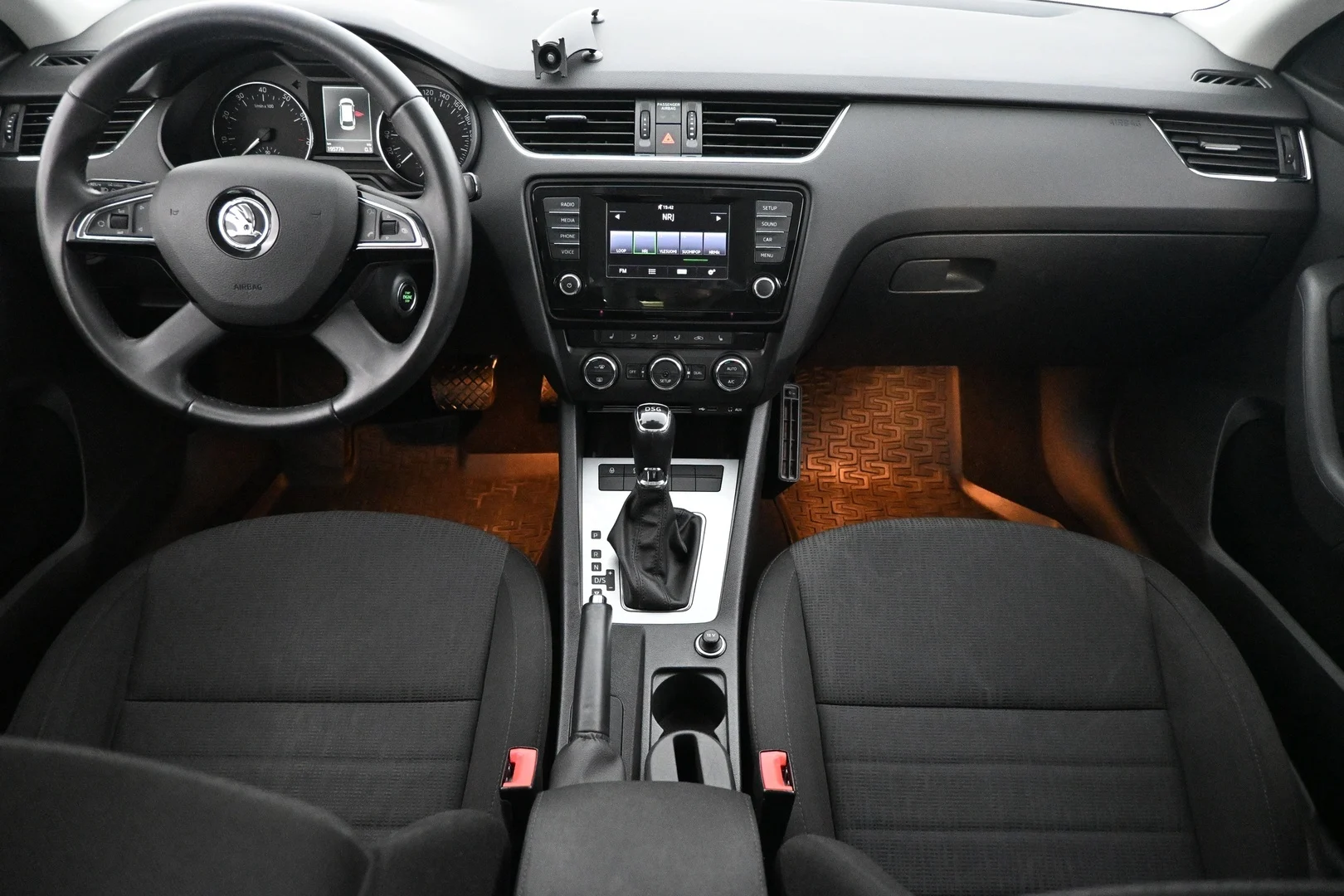 Car Image - 2O465bzTesB4YhpZYDkYqI