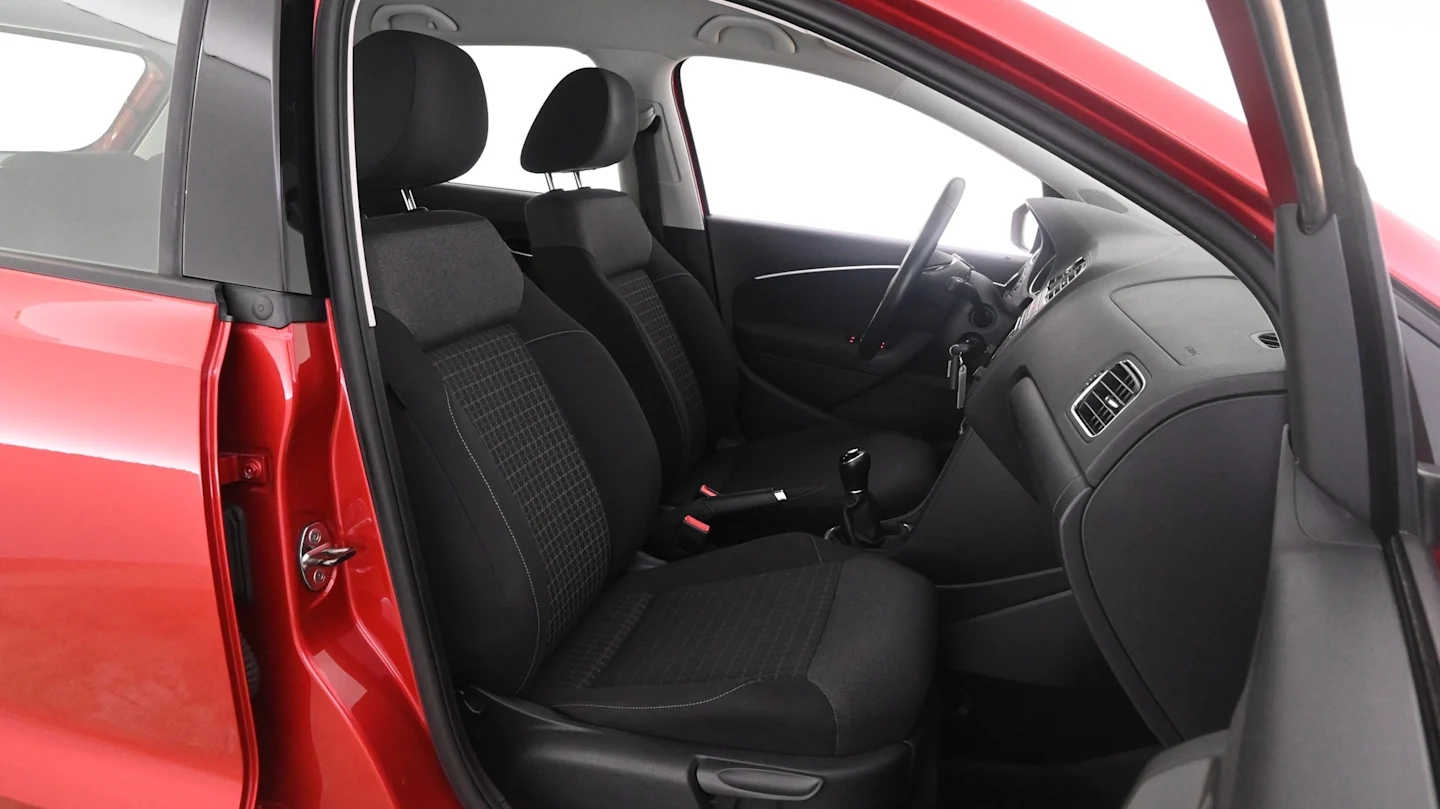 Car Image - 4eXyhsoEzLeNmdTKmIp278