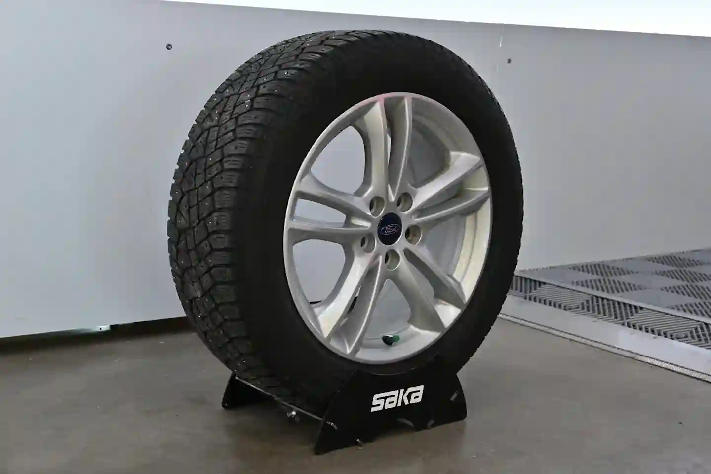 Car Image - 1uRwjAHyKjulF2GY7fdbi7