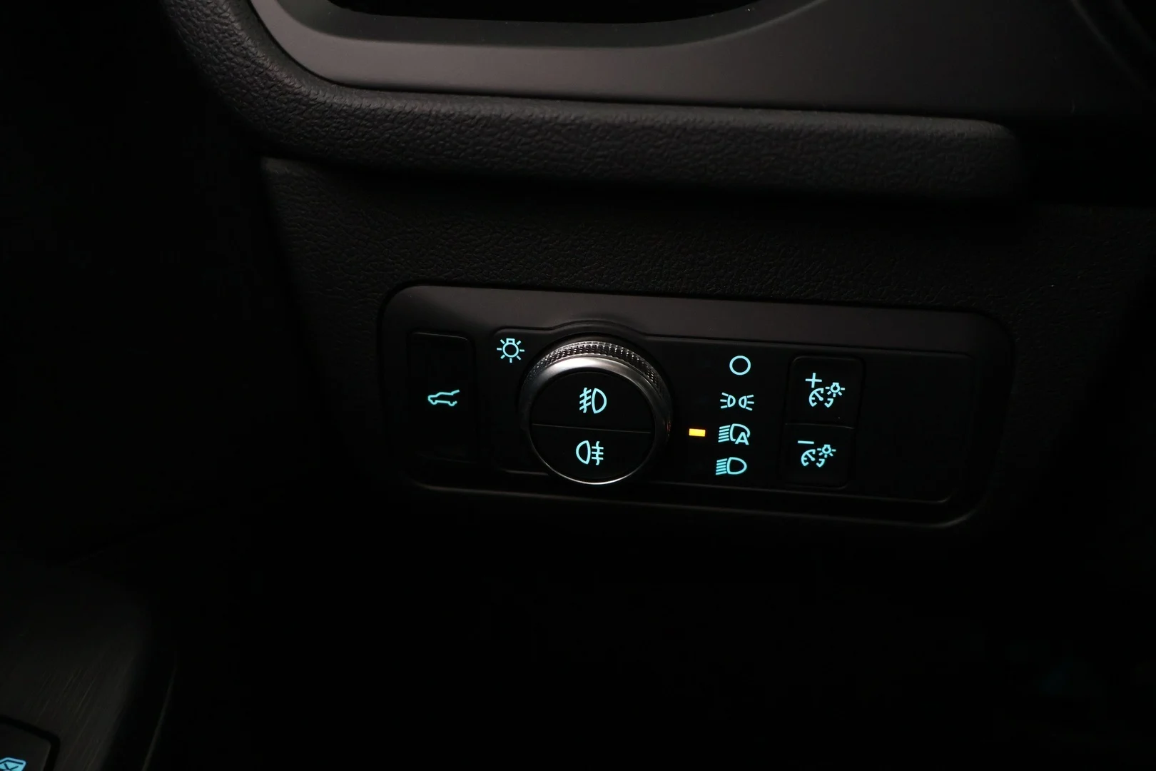 Car Image - 52Cq5lkiOmDzfv5BB4P3E6