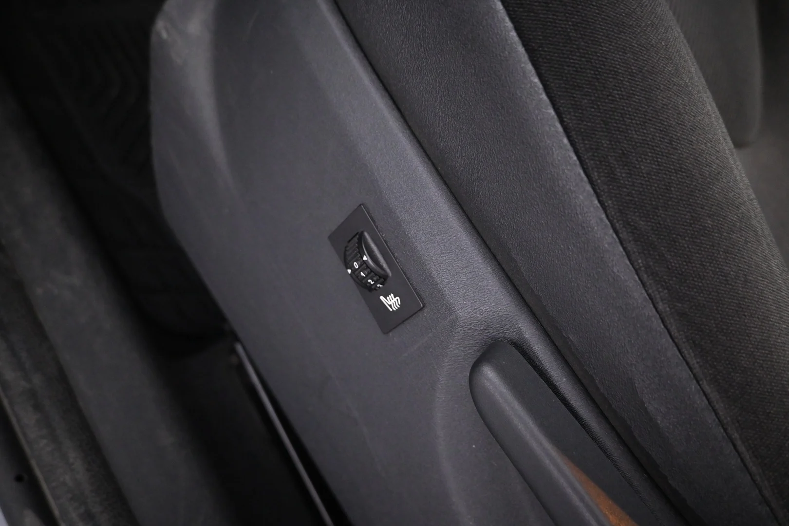 Car Image - 2ik8efcPr0xwsuUyvOhsnS