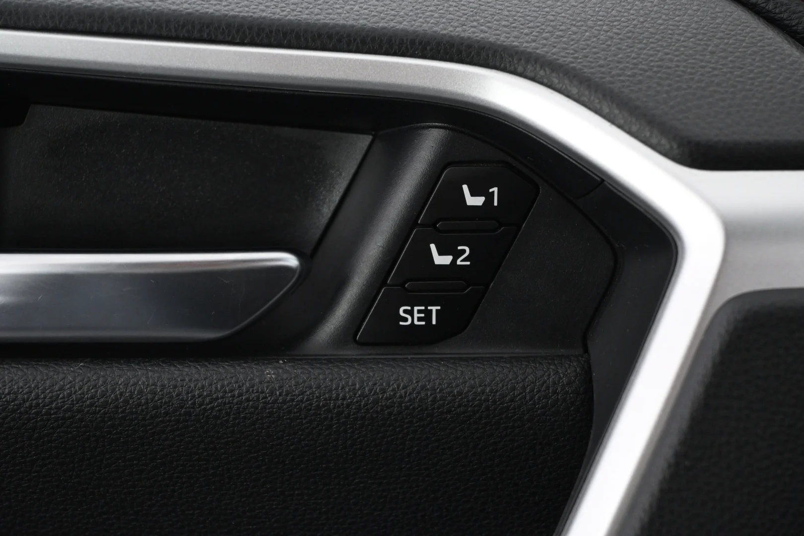 Car Image - 4adPdi3xSNplfaJJUQ9D8Y