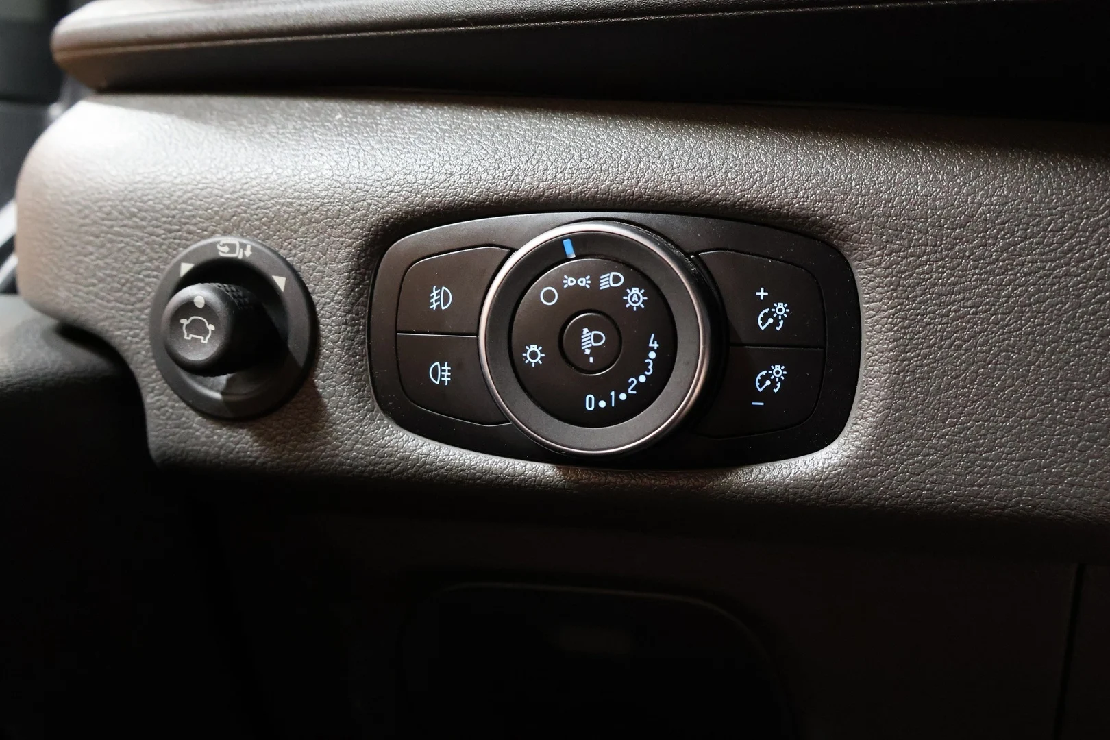 Car Image - 4stfFkjWeT62FWyeHgdrXK
