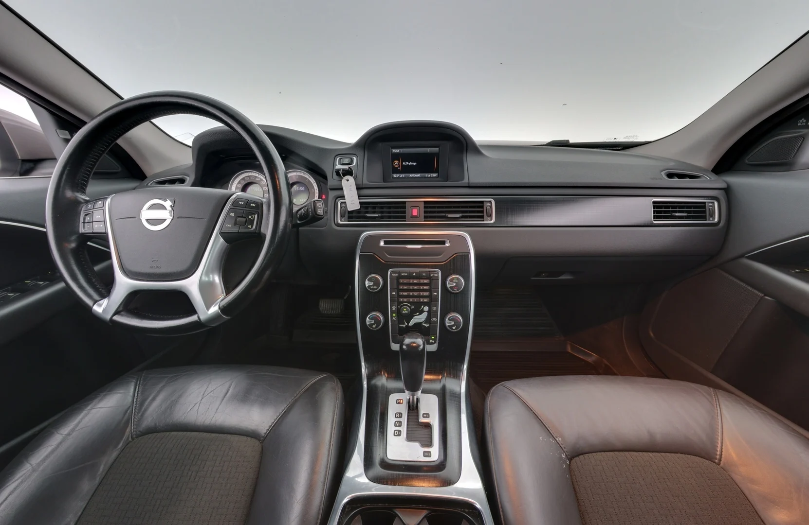 Car Image - UMtp6Gp3n26lxZH1C3G4Q