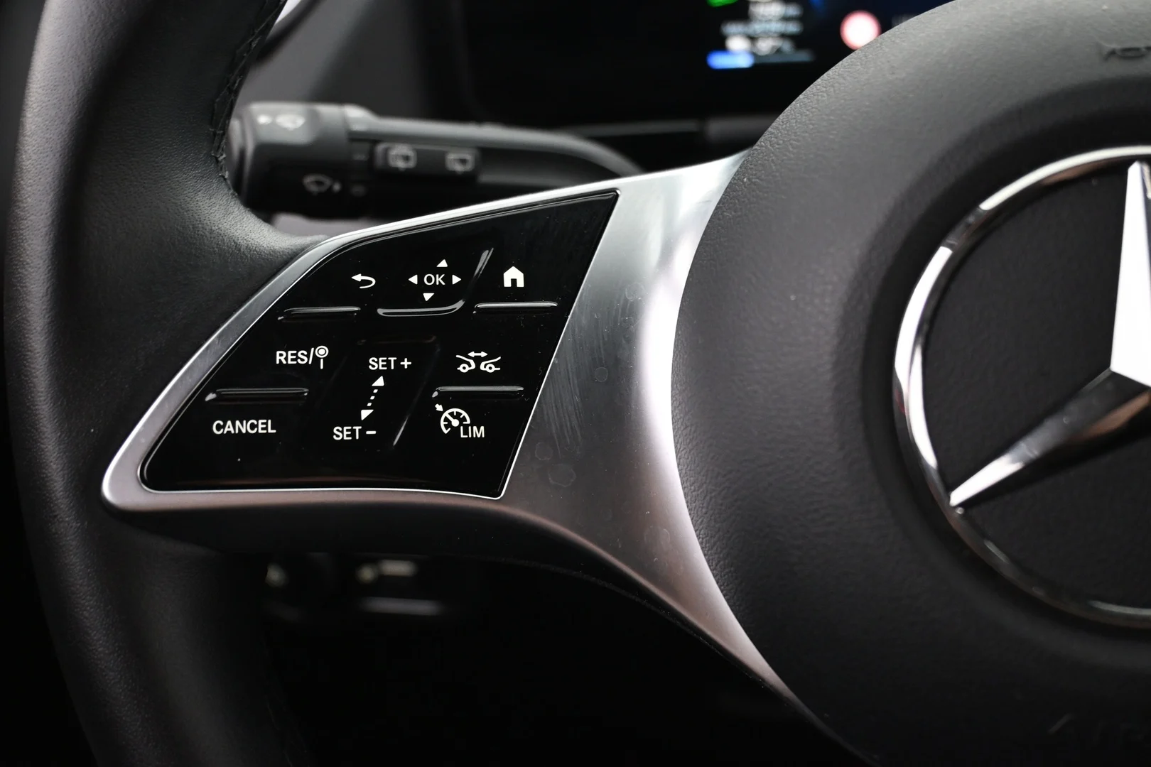 Car Image - 1hGFeXu7AxSyPLJNa9t1Qh
