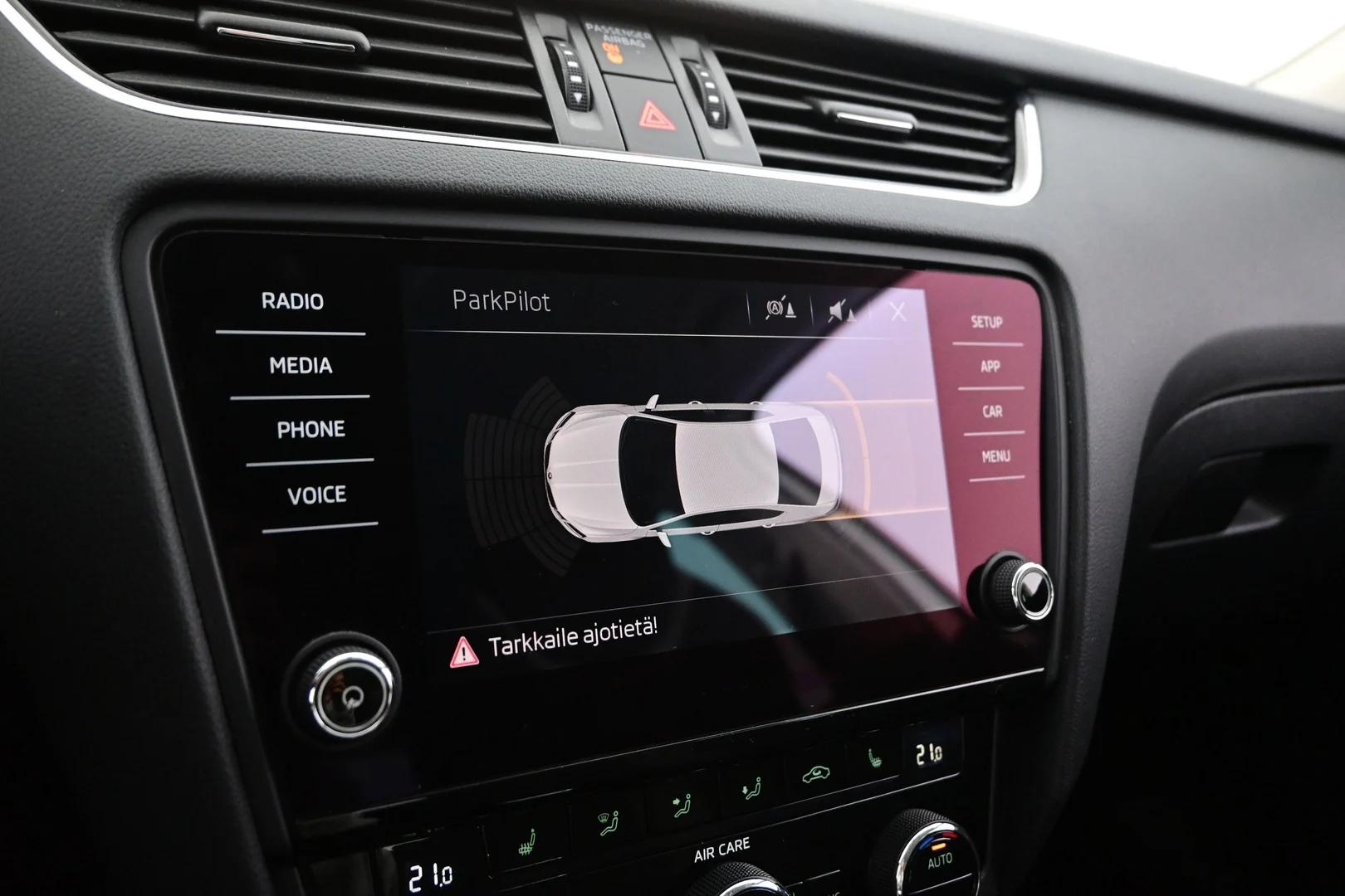 Car Image - 2mwVDo6OSKvbIle1Xyd551