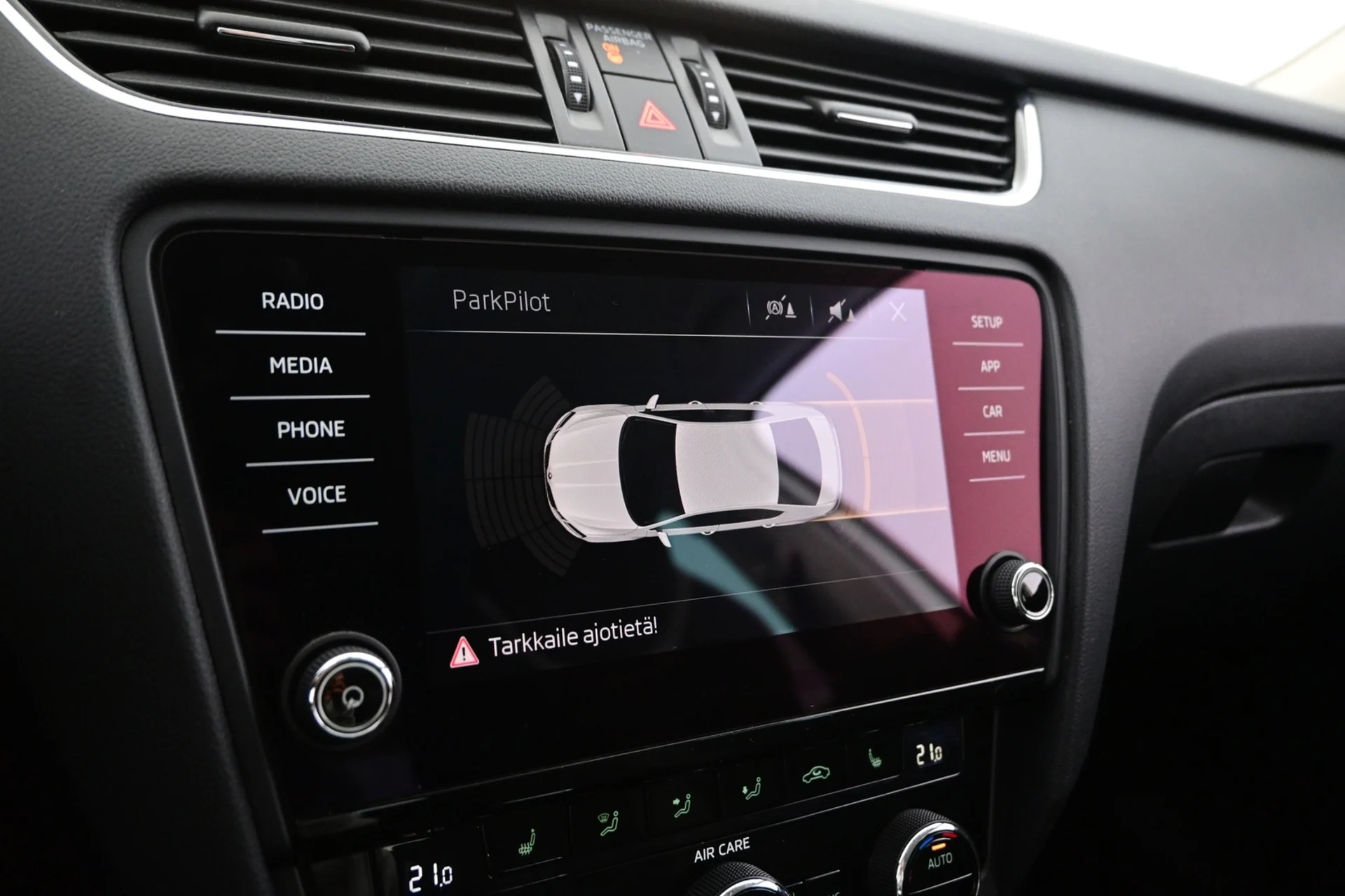 Car Image - 2mwVDo6OSKvbIle1Xyd551