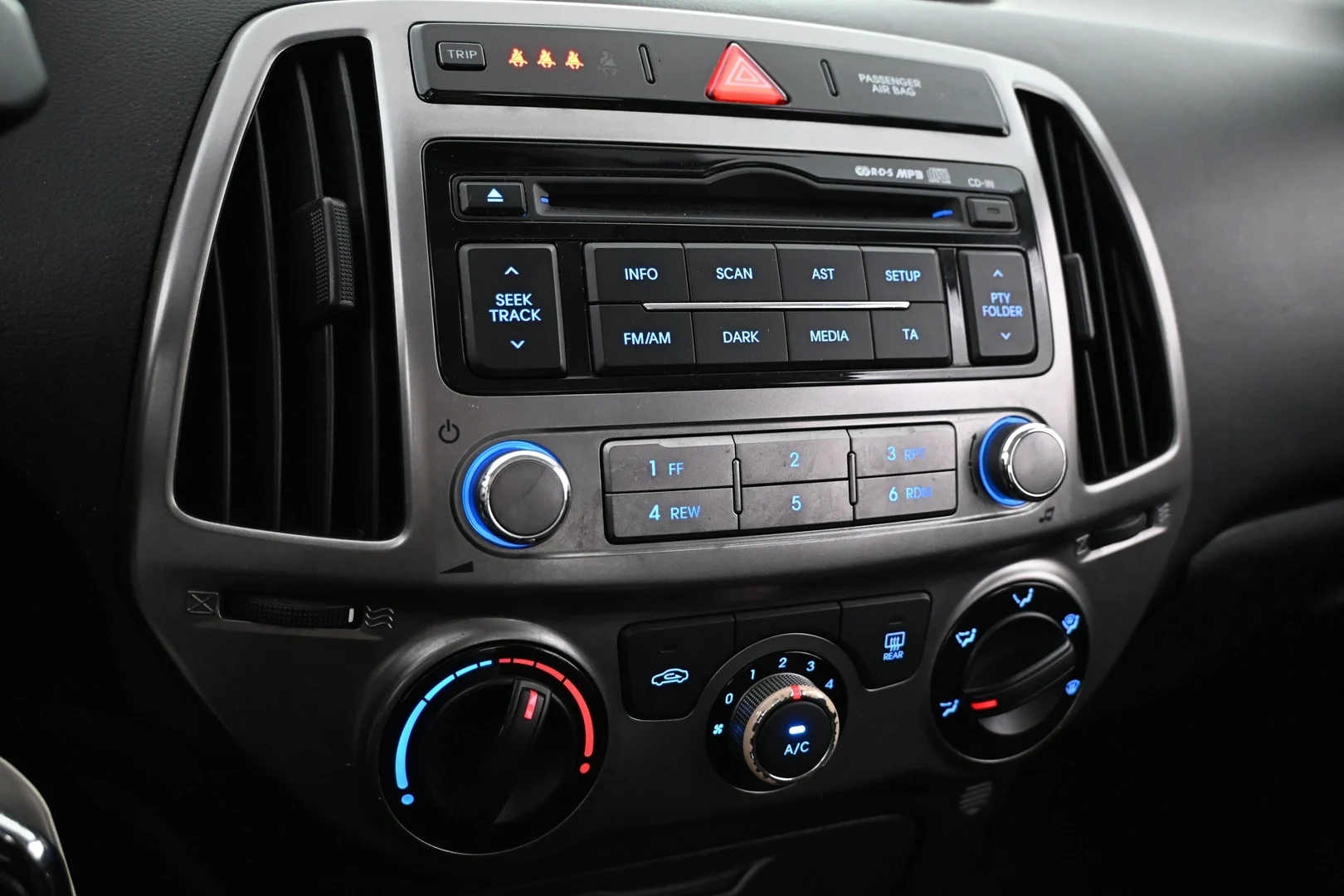 Car Image - 6MhAudfKfJvu0YsDvw4Kwy