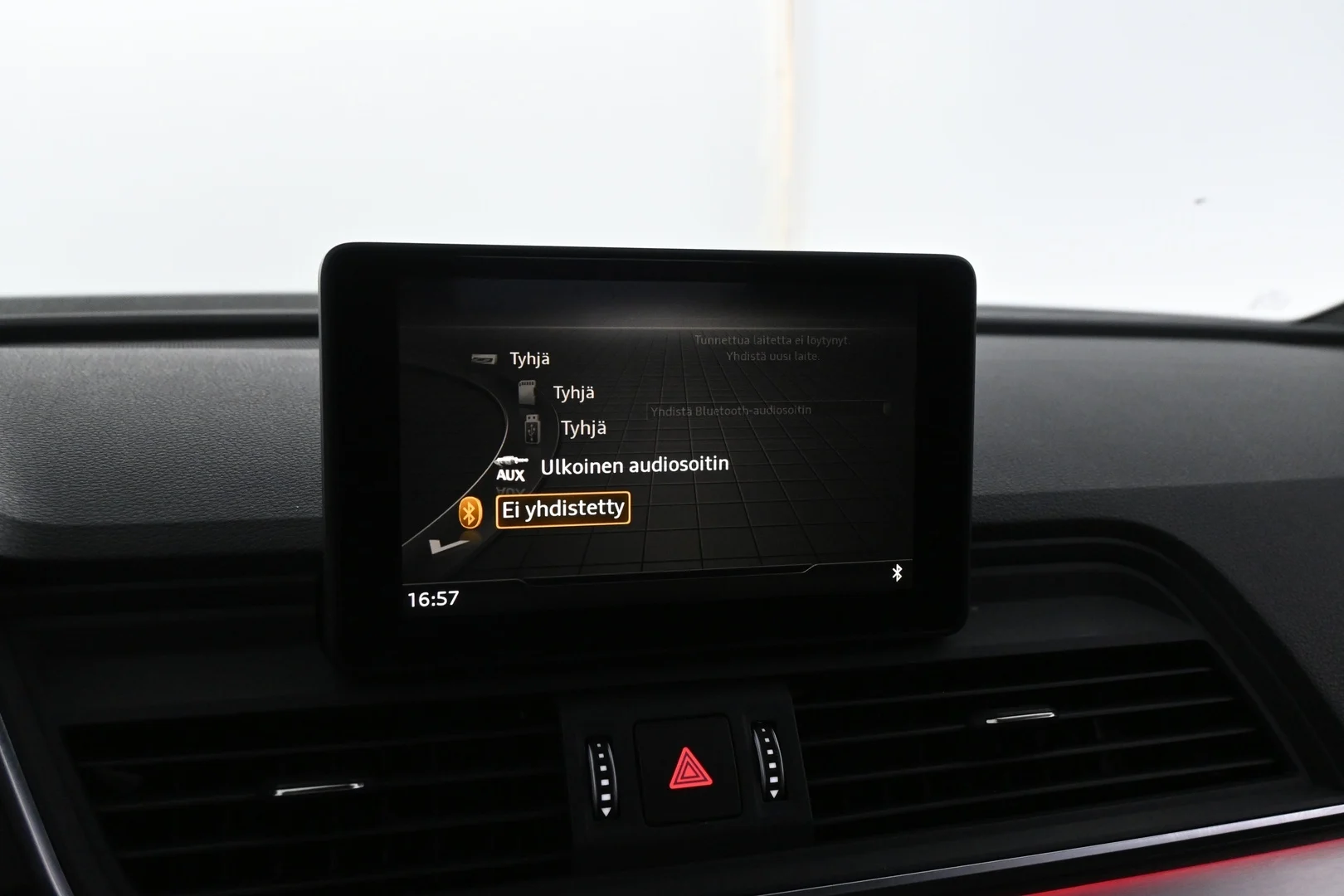 Car Image - JchVWG8fCsDUmIMJ4pog0