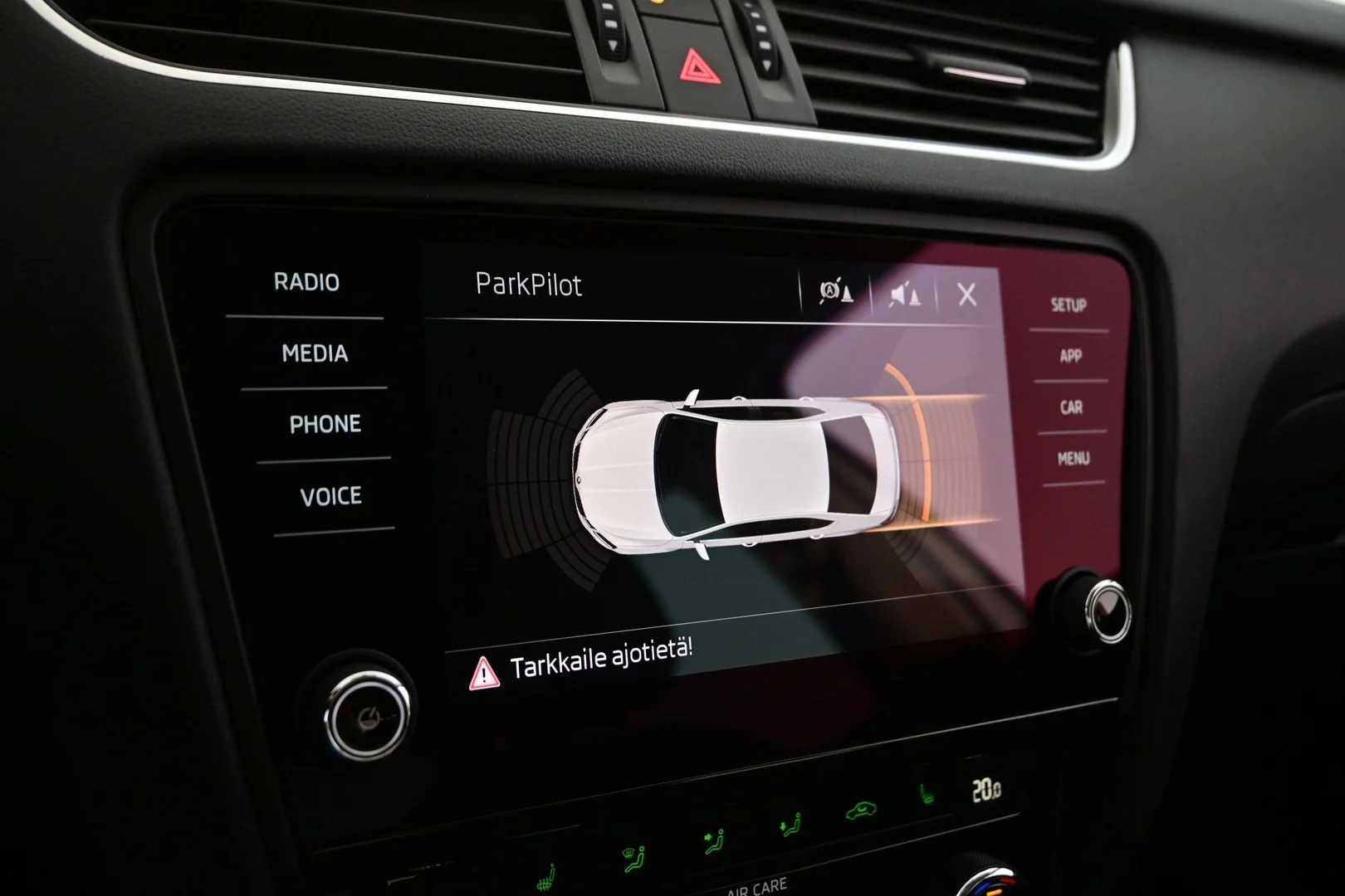 Car Image - 3yPSmzJ0MNZOJQJSgsldfD