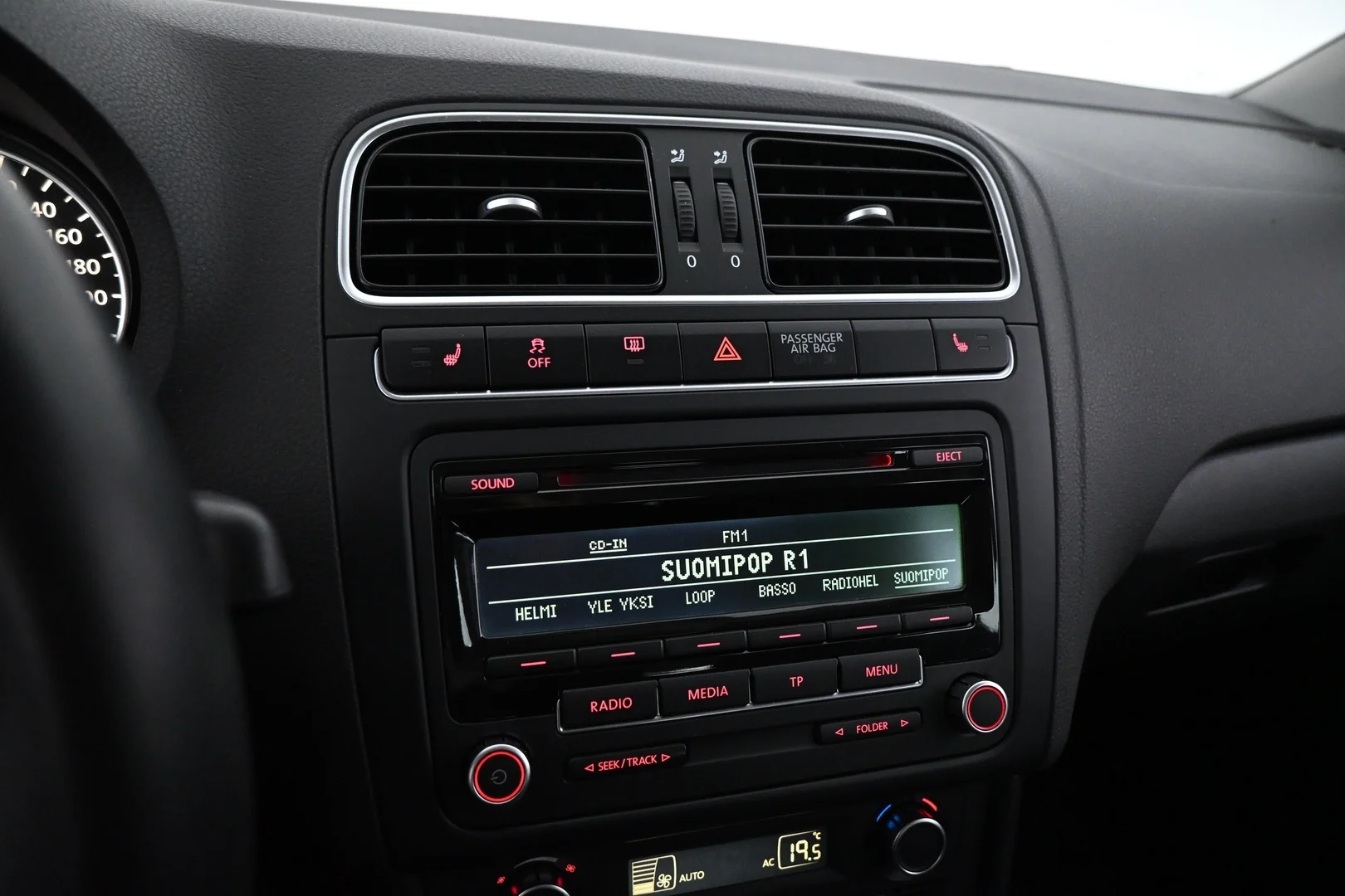 Car Image - 2XJ7uUZIU0TpLkT4QSz6pr