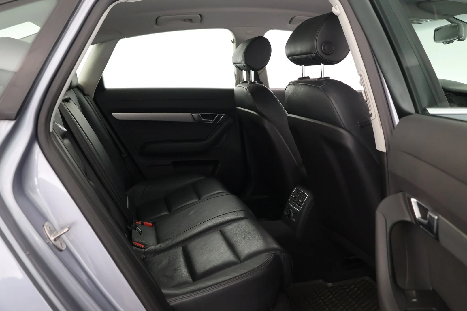 Car Image - 6fllALvosJXyh5TTNik6Xp