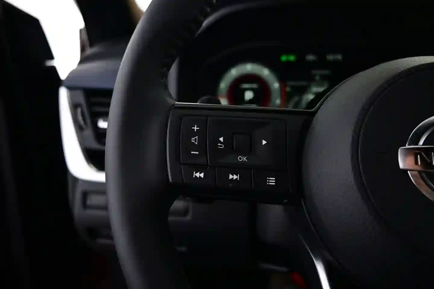 Car Image - 468XdgUQNSbOxbZIAdkKB
