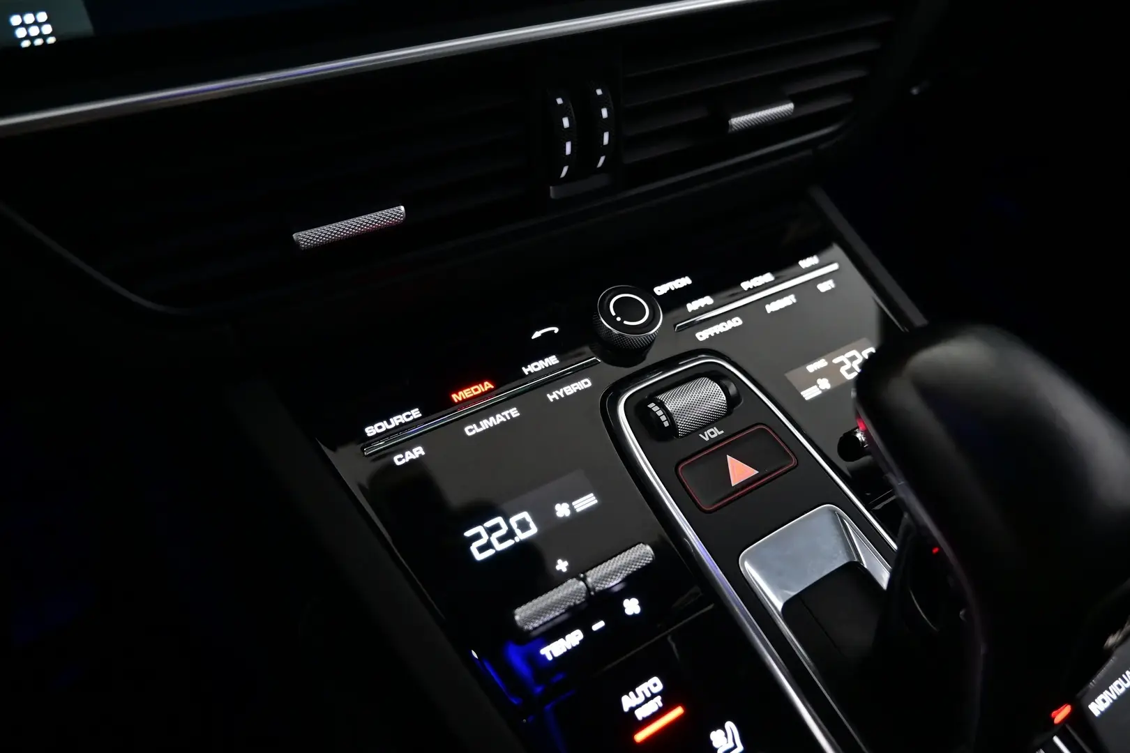 Car Image - 5CAICZhq1O5A2GPm4f9VDS