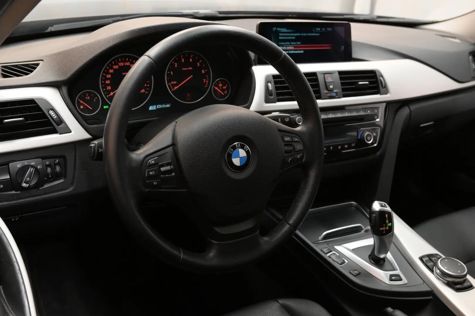 Car Image - kDEnVpyw4hkcPtCGKSsIn