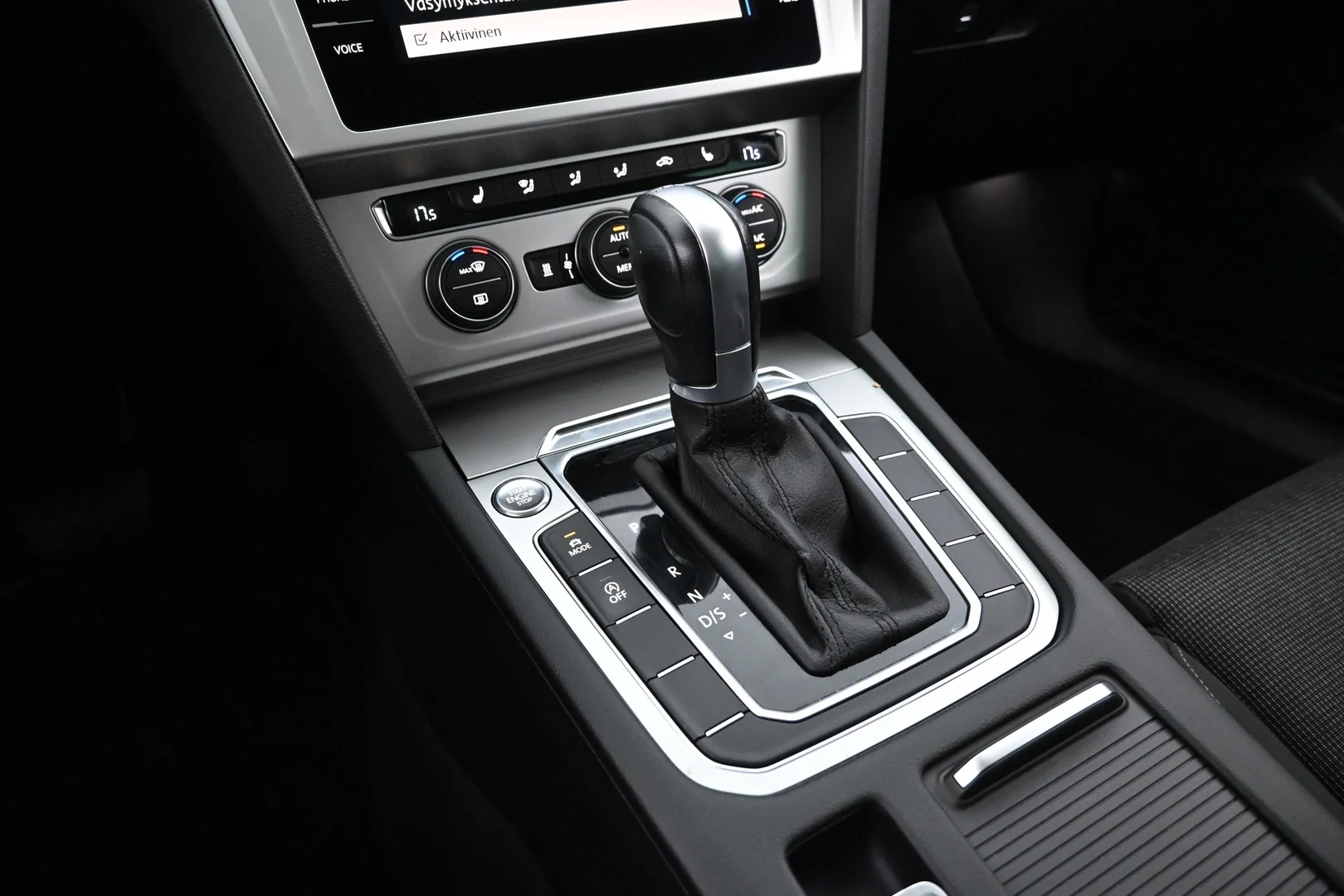 Car Image - 544Fyd8LEkIzxKFrnV8Z8q