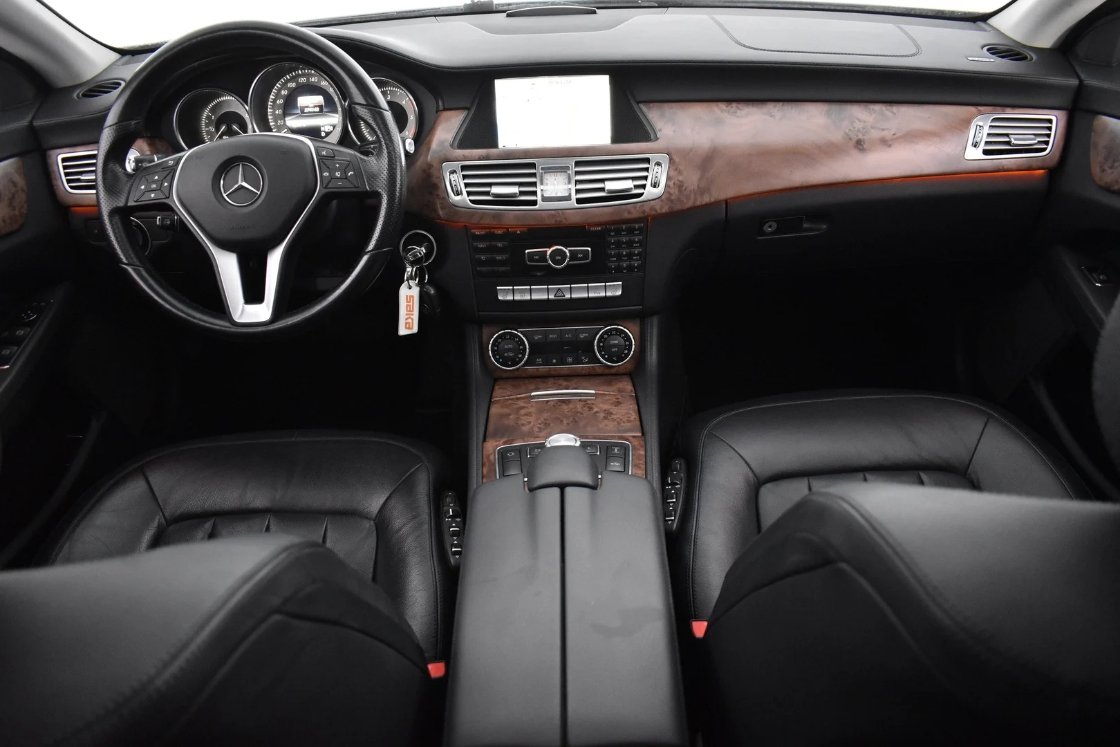 Car Image - 39i8bmfpGG72rltwjyVeV7