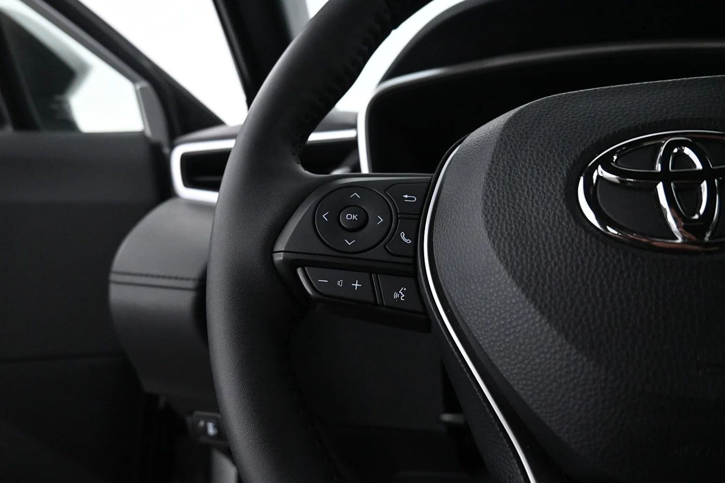 Car Image - 1Qe6ad5UPpfMabFhBHup44
