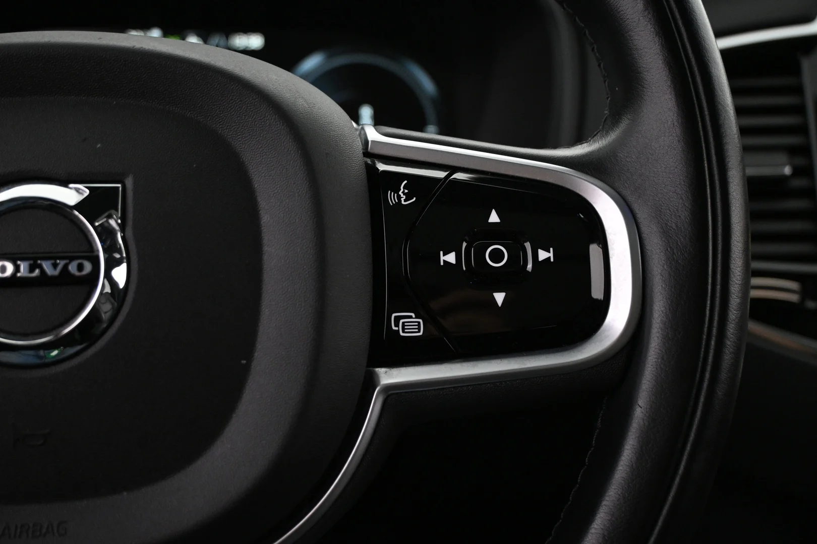 Car Image - 2hYwwMjc6DaR07J3MLcSbY