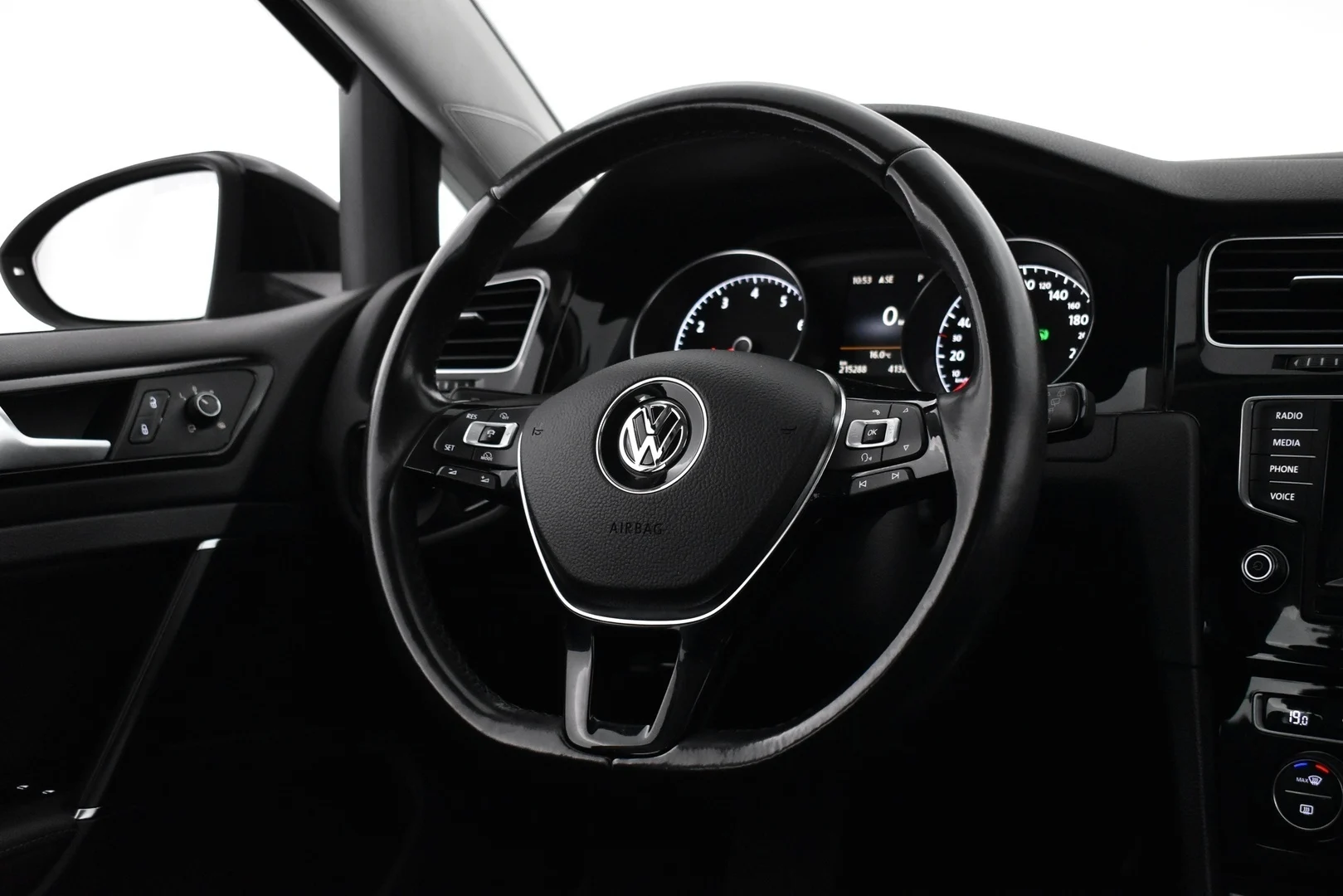 Car Image - 1ykIjJXoCVyYVRvyt9ycmd