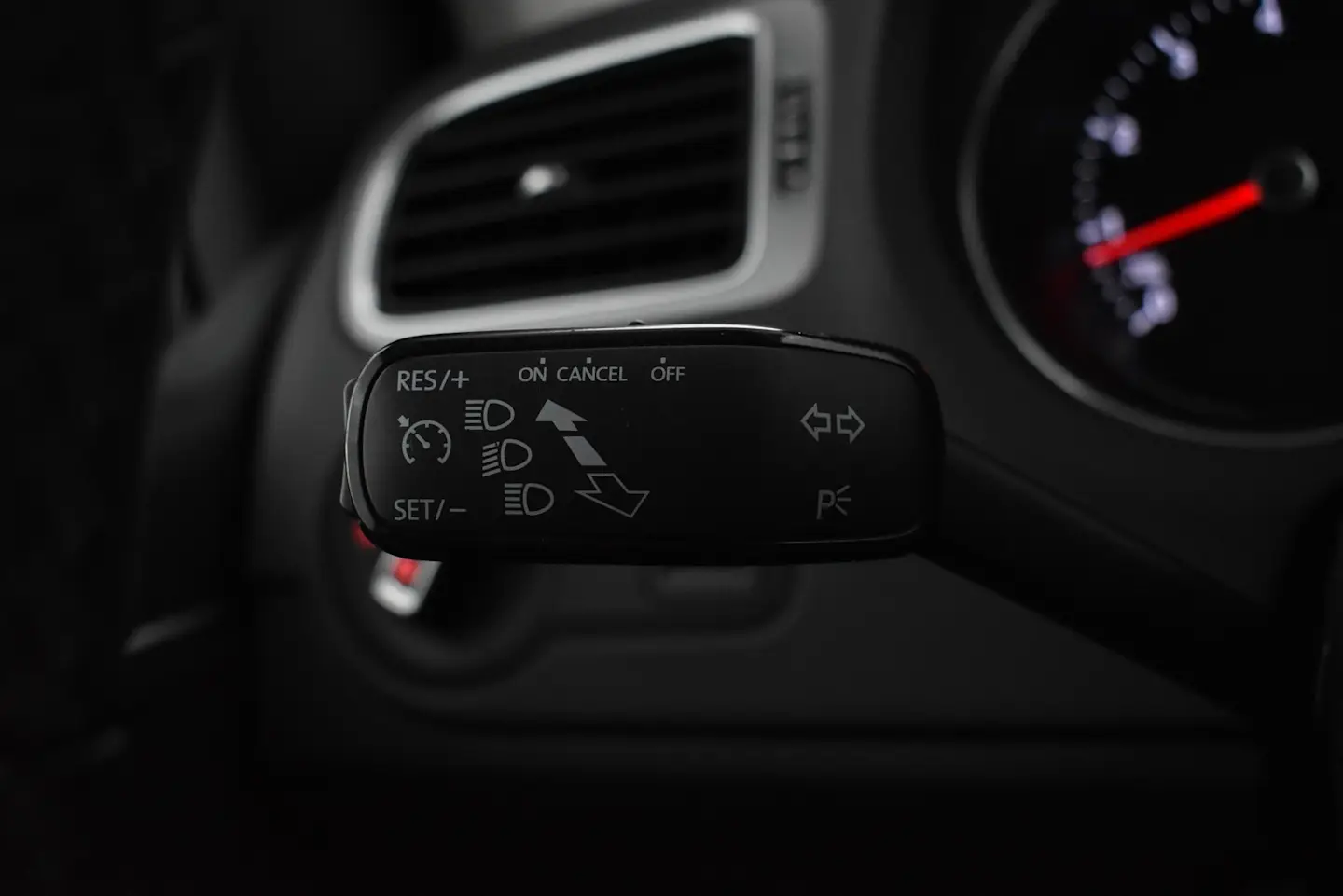 Car Image - 34M4GDrKCqfHorDEJ6edgA