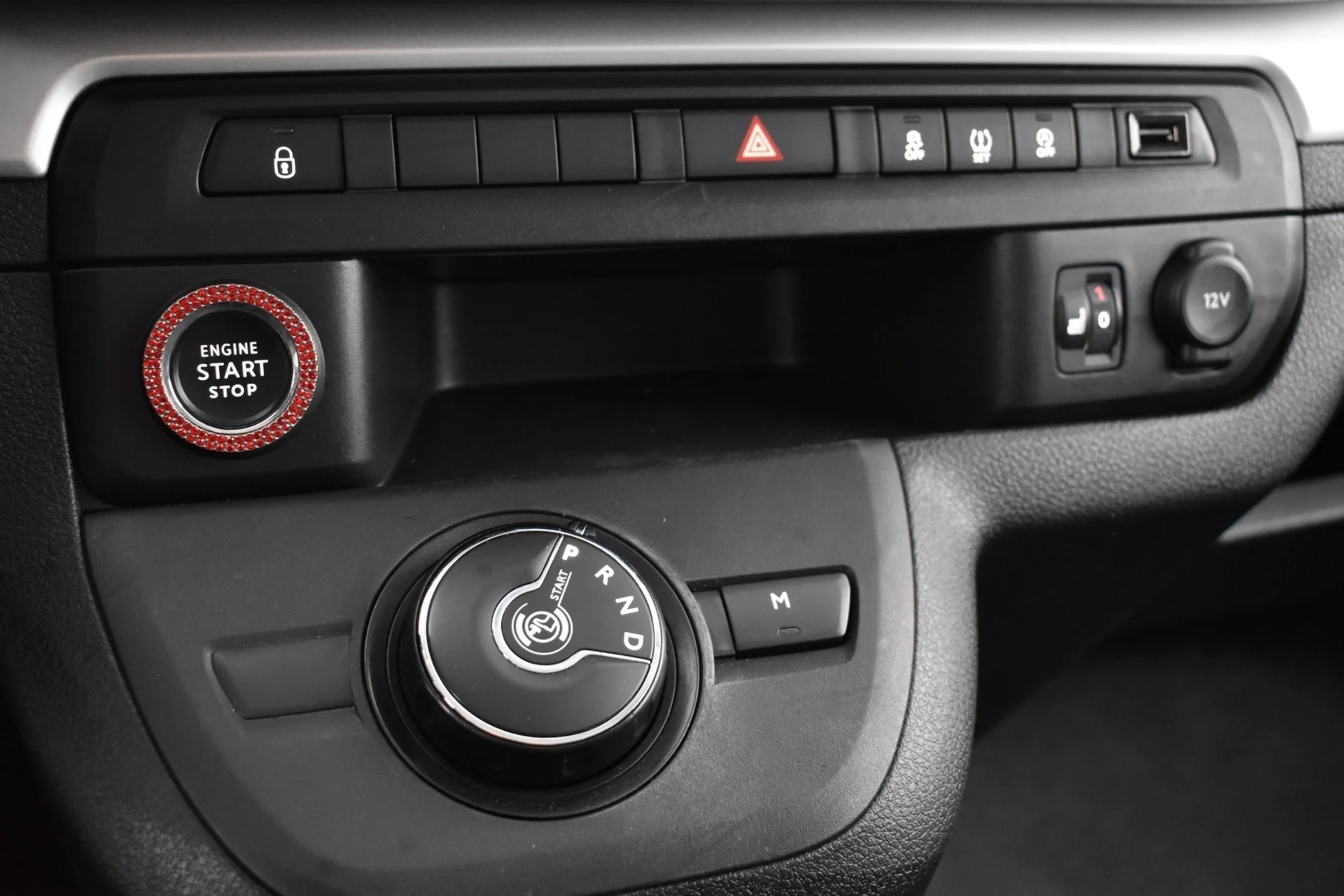 Car Image - 5oGDcLyDGF8YoVEt0VJ5oy