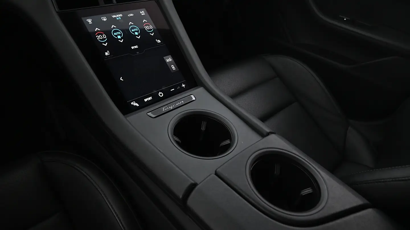 Car Image - 4UAOMMLBdlZNNDuZETAfjH