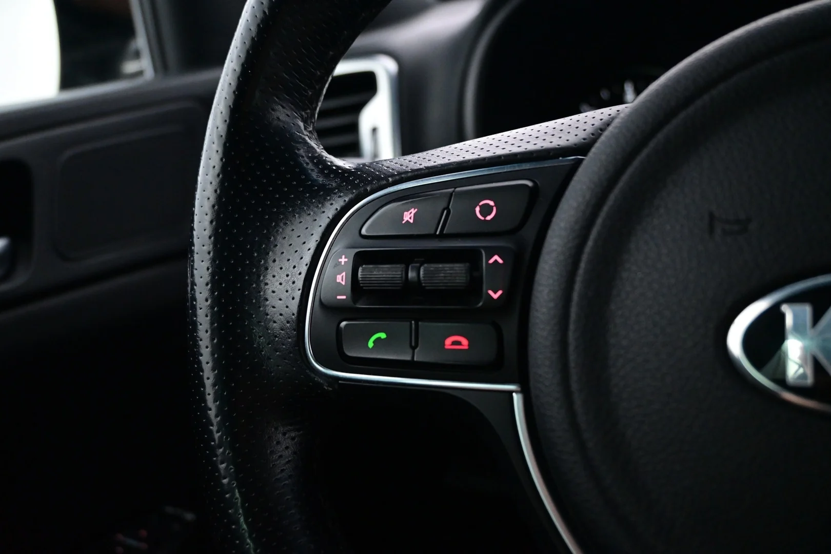 Car Image - LsqCZiDOSbBrMhIRGvkhC