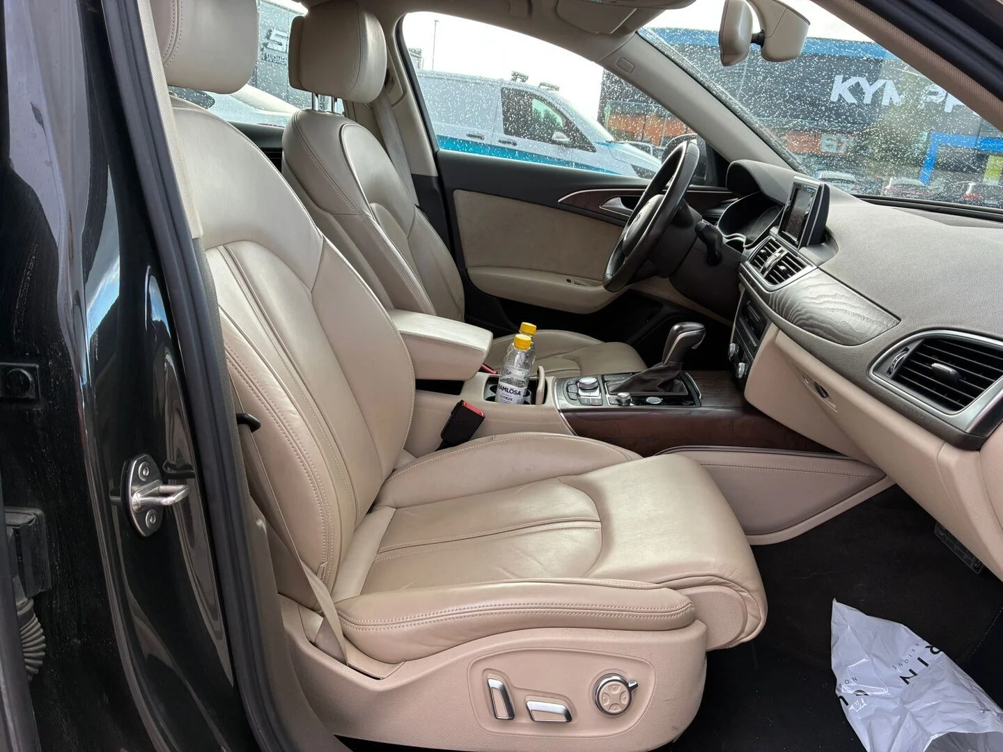 Car Image - 01SgcriPX5hSMIaQrxcnDU